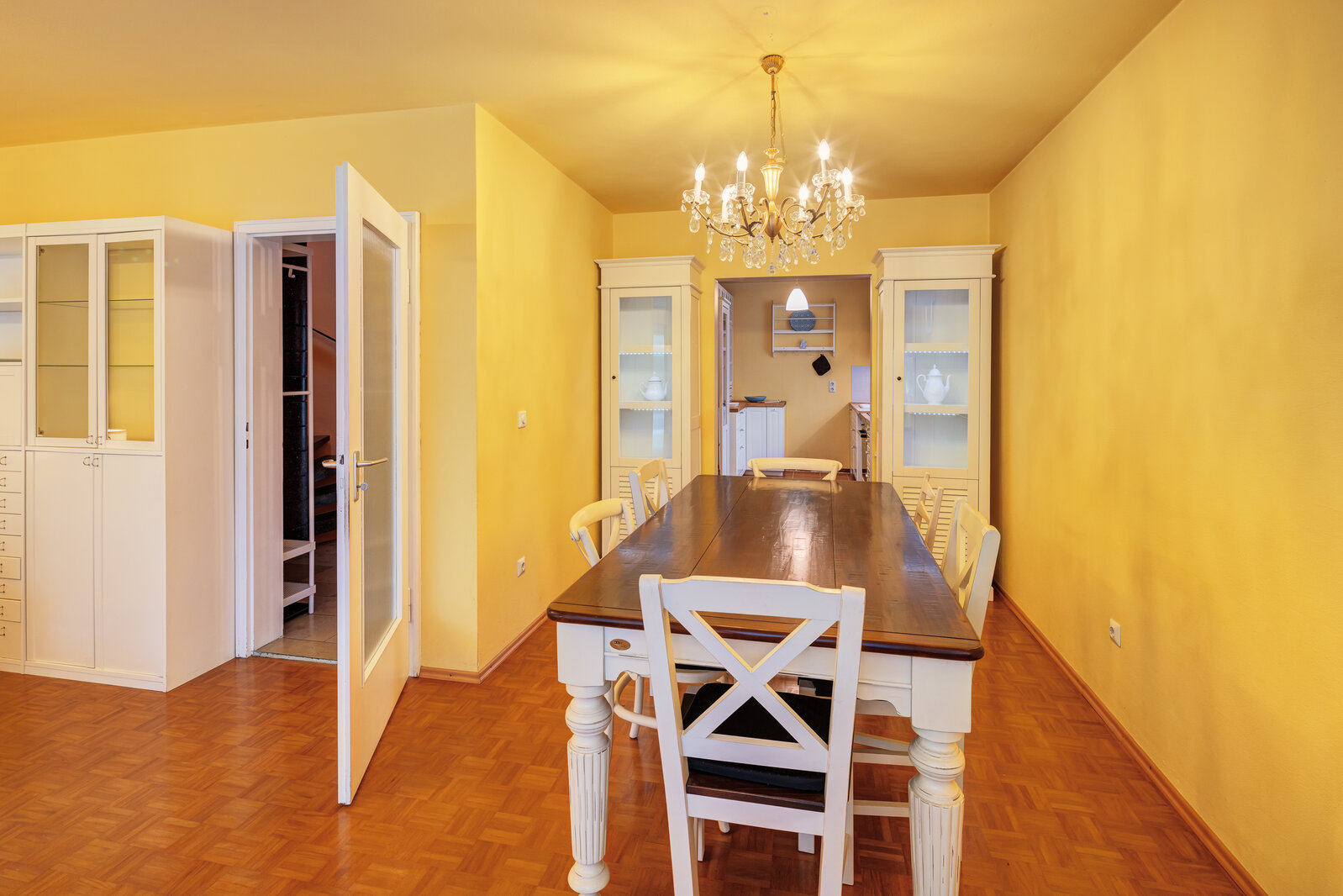 Family-friendly corner terraced house in Unterhaching - Photo 3
