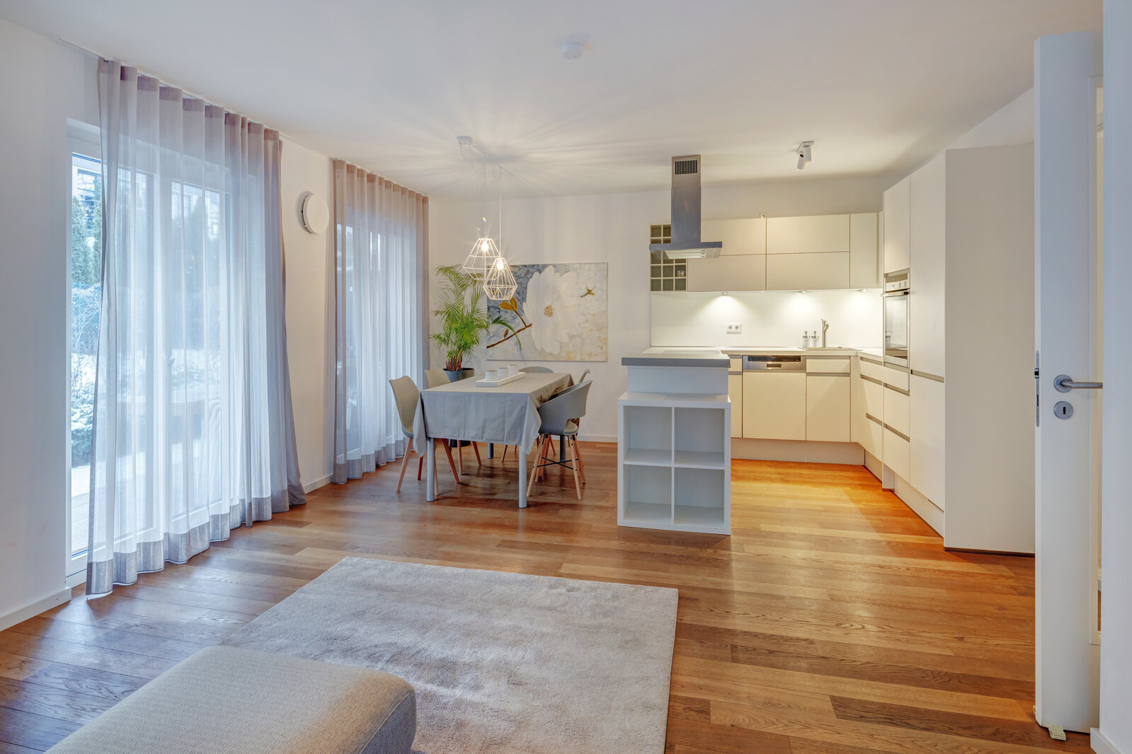 House-in-house apartment in exclusive location - Photo 1