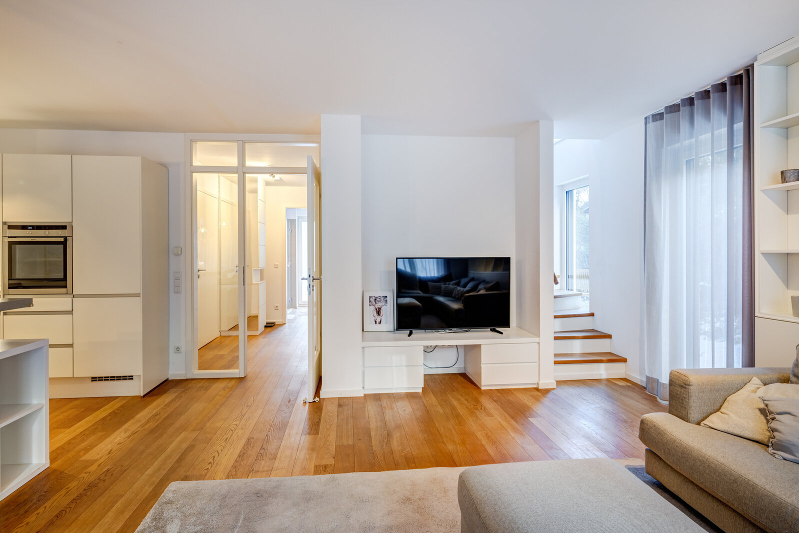 House-in-house apartment in exclusive location - Photo 1