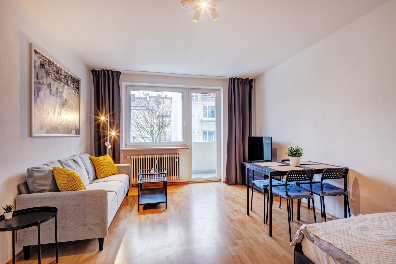 Furnished city apartment near Josephsplatz - Photo 2