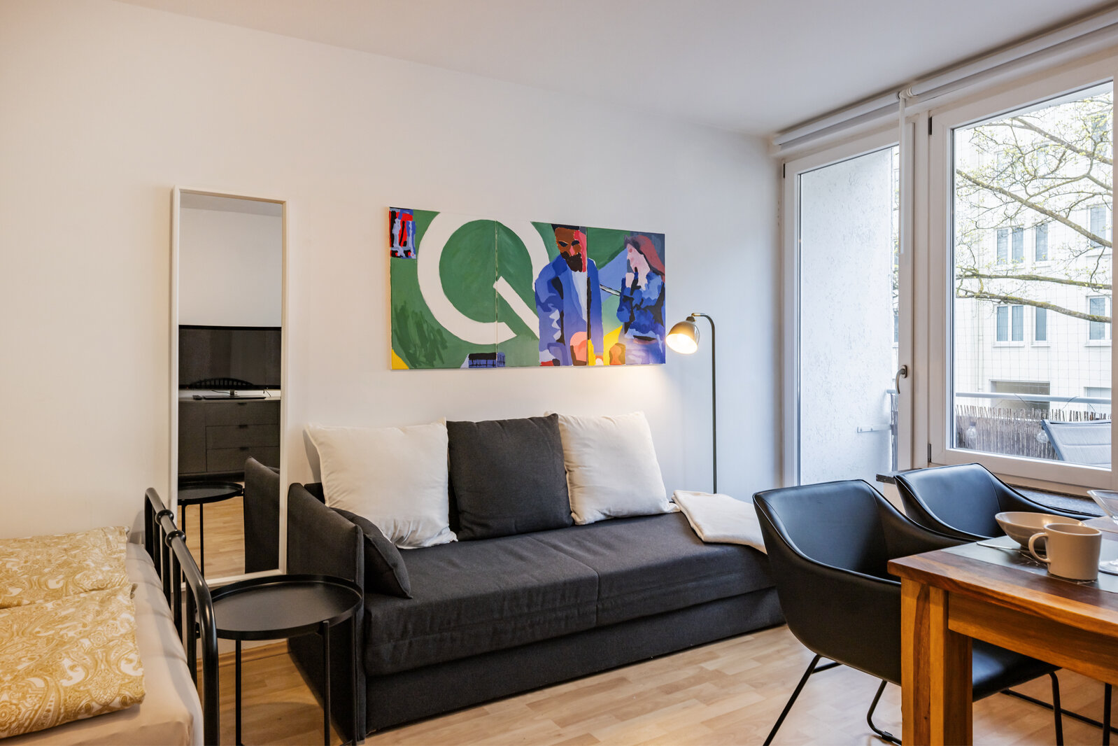 Nicely furnished apartment in Schwabing-West - Photo 2