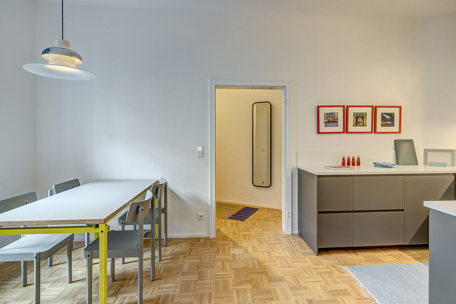 Bright and central apartment in historic rear building - Photo 4