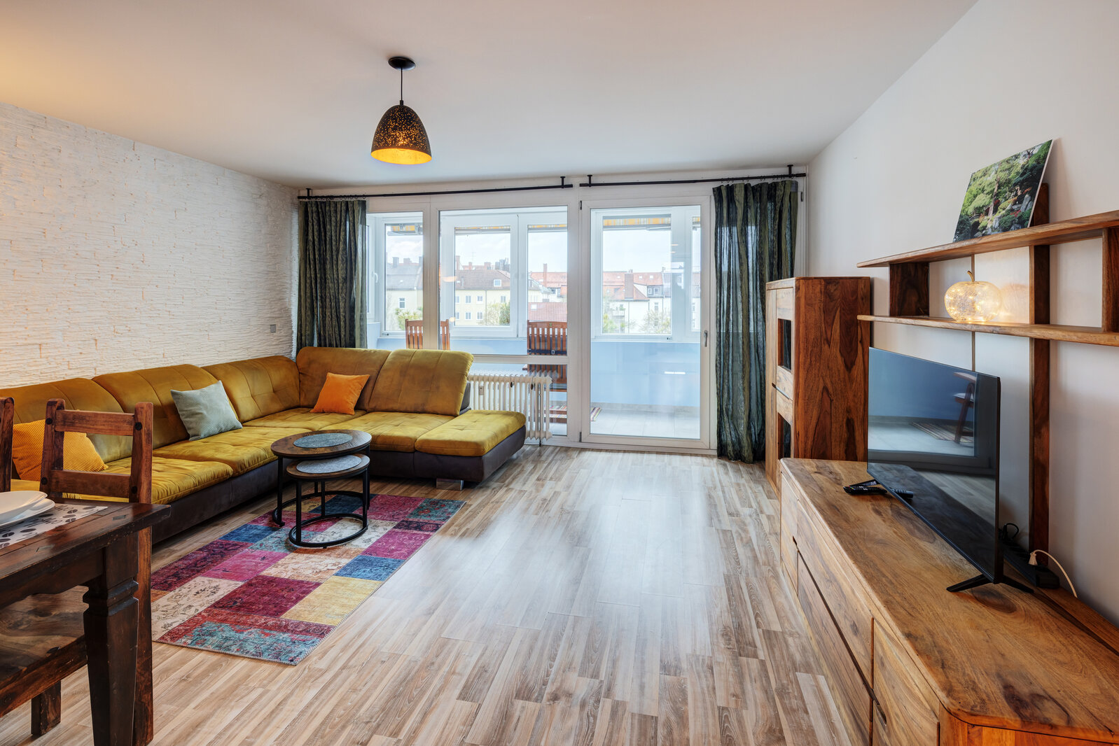 Mittersendling: 3-Zimmer Wohnung mit verglaster Loggia - Photo 2