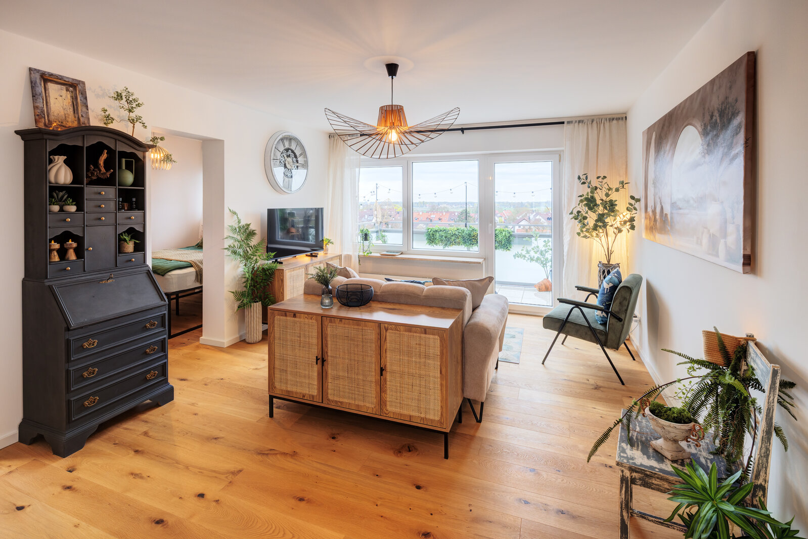 First occupancy: 6th floor with panoramic view & balcony - Photo 4