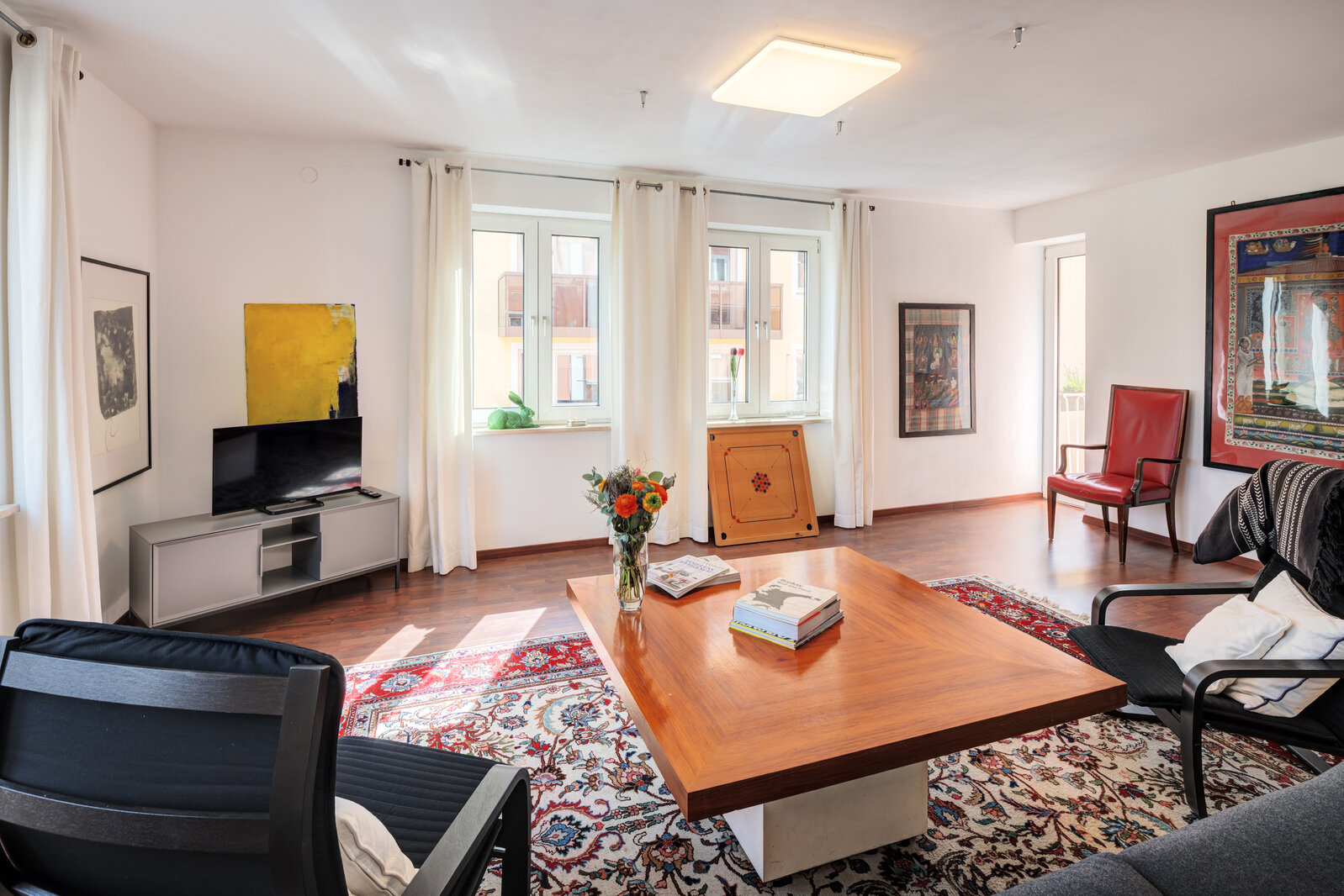 Geräumige Wohnung in der Hohenzollernstraße - Foto 1