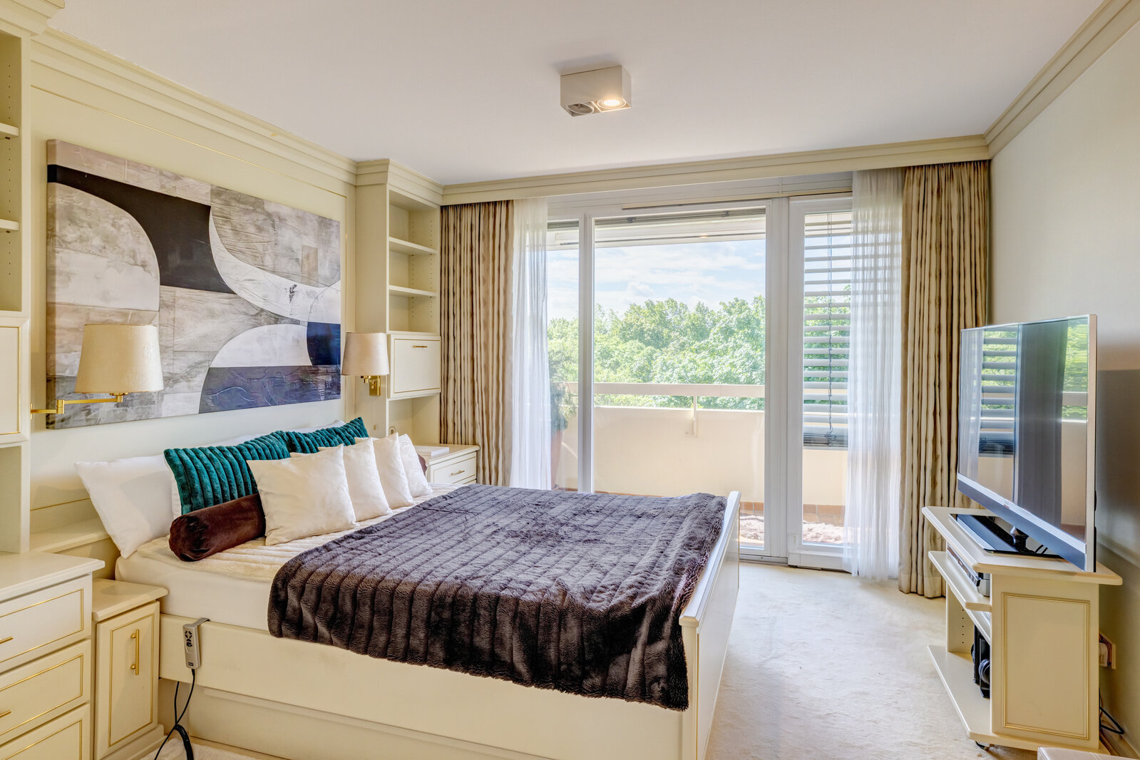 Geräumige 2-Zimmer Wohnung im 6. OG mit Blick ins Grüne - Foto 5