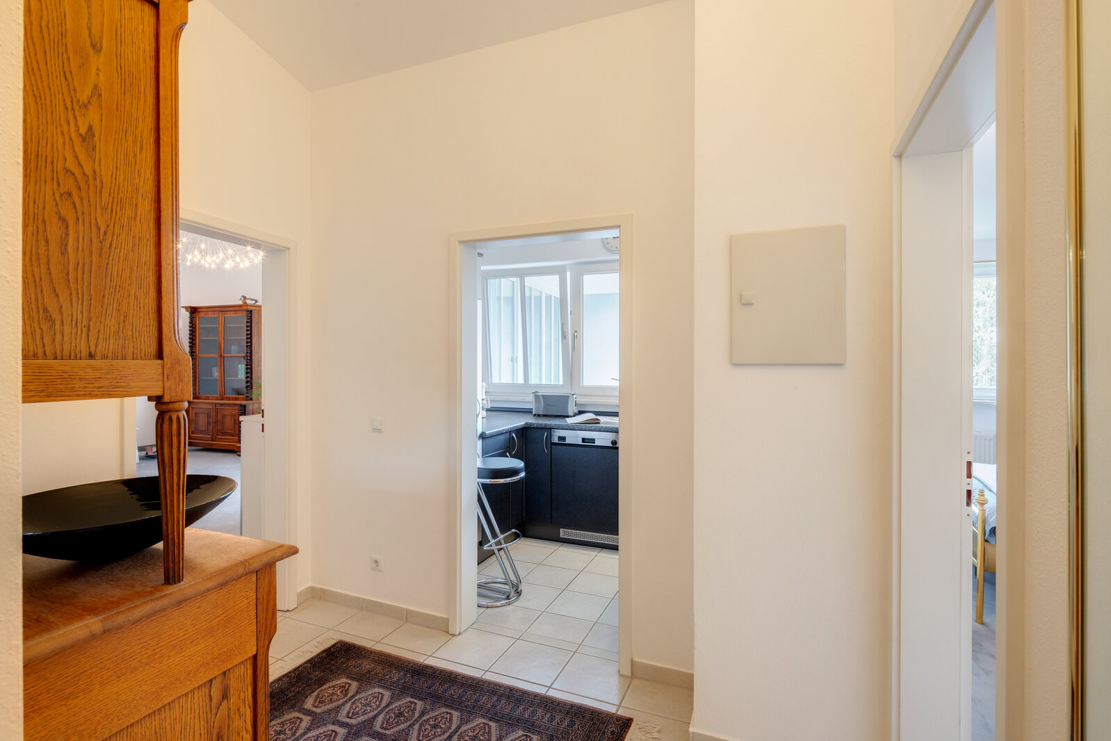 Ruhig gelegene 2‑Zimmer Wohnung mit geschützter Loggia - Photo 5