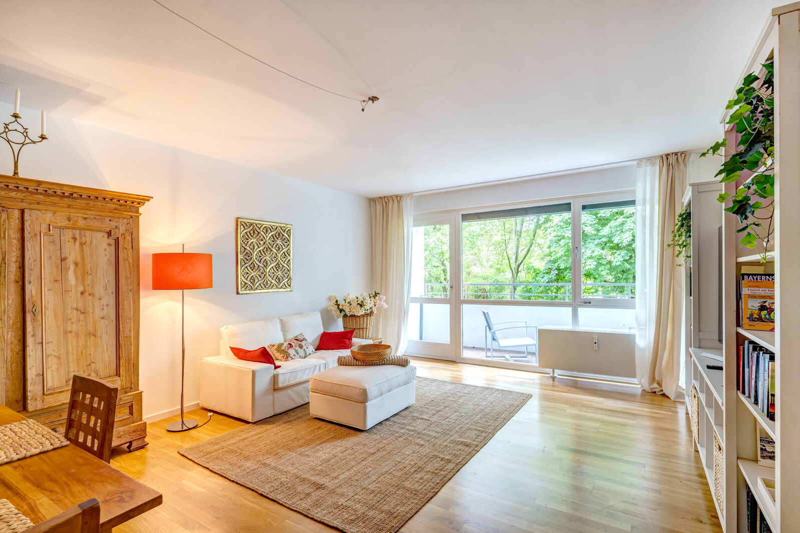 Direkt am Luitpoldpark: Helle 2-Zimmer Wohnung mit Balkon - Photo 3