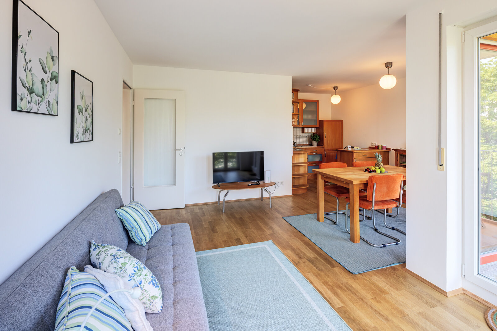 Helle 2‑Zimmer Wohnung in ruhiger, grüner Lage - Photo 3