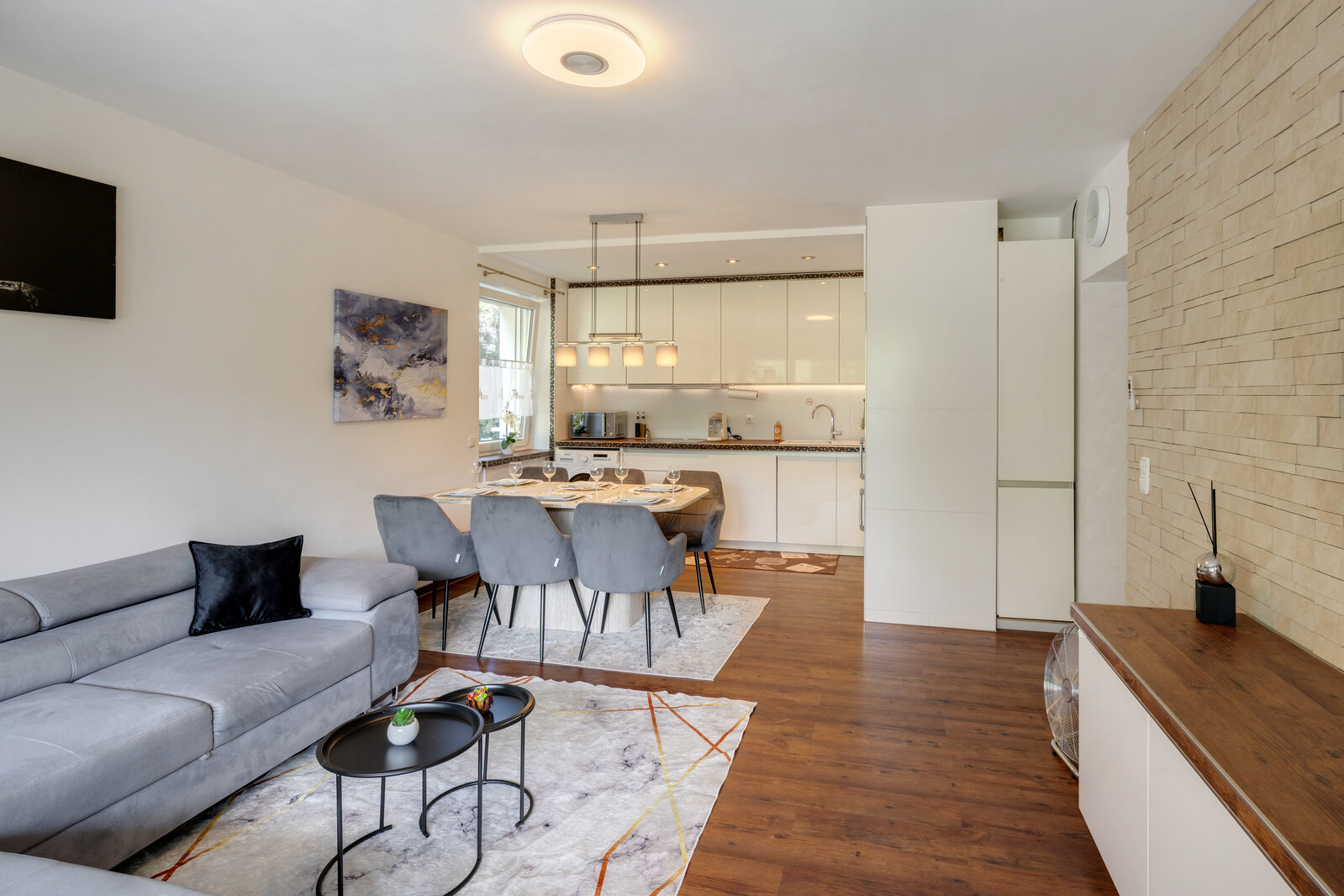 Balkonwohnung mit Blick in den Gemeinschaftsgarten - Photo 3
