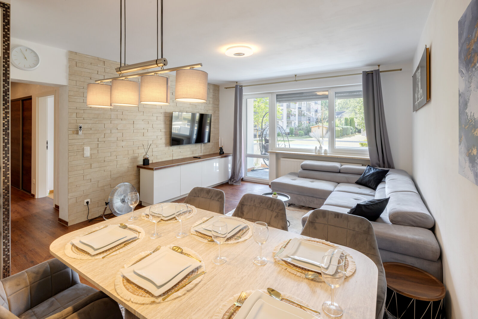 Balkonwohnung mit Blick in den Gemeinschaftsgarten - Photo 1