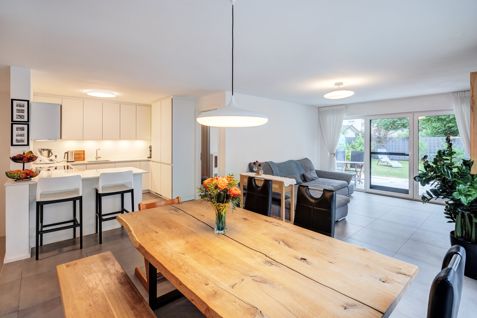 Spacious Family Apartment in Waldtrudering - Photo 1