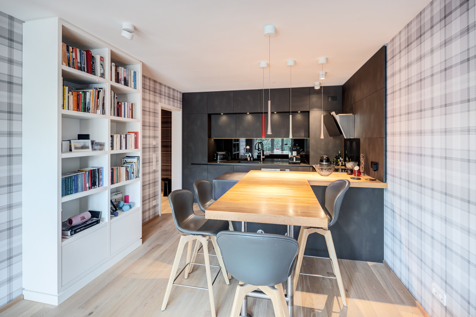 Individually Designed 2-Room Apartment by the Auer Mühlbach - Foto 4