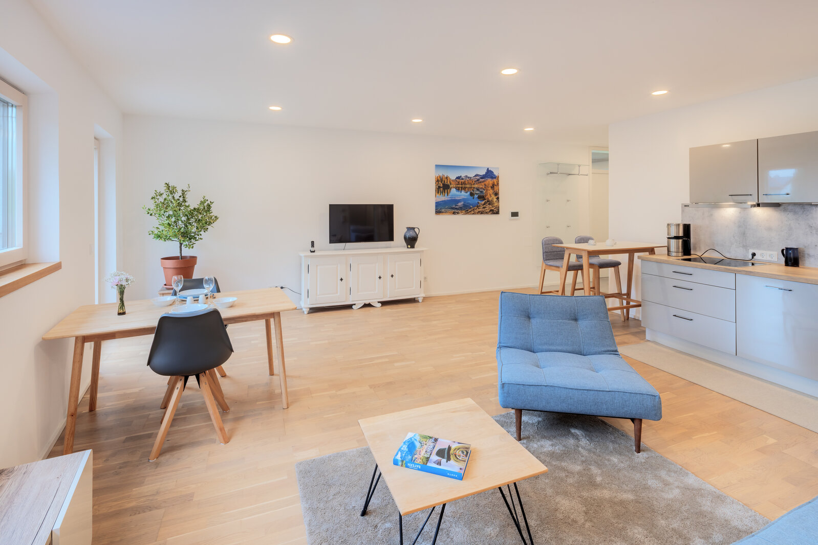 Modern Apartment with Terrace in Fahrenzhausen - Photo 3