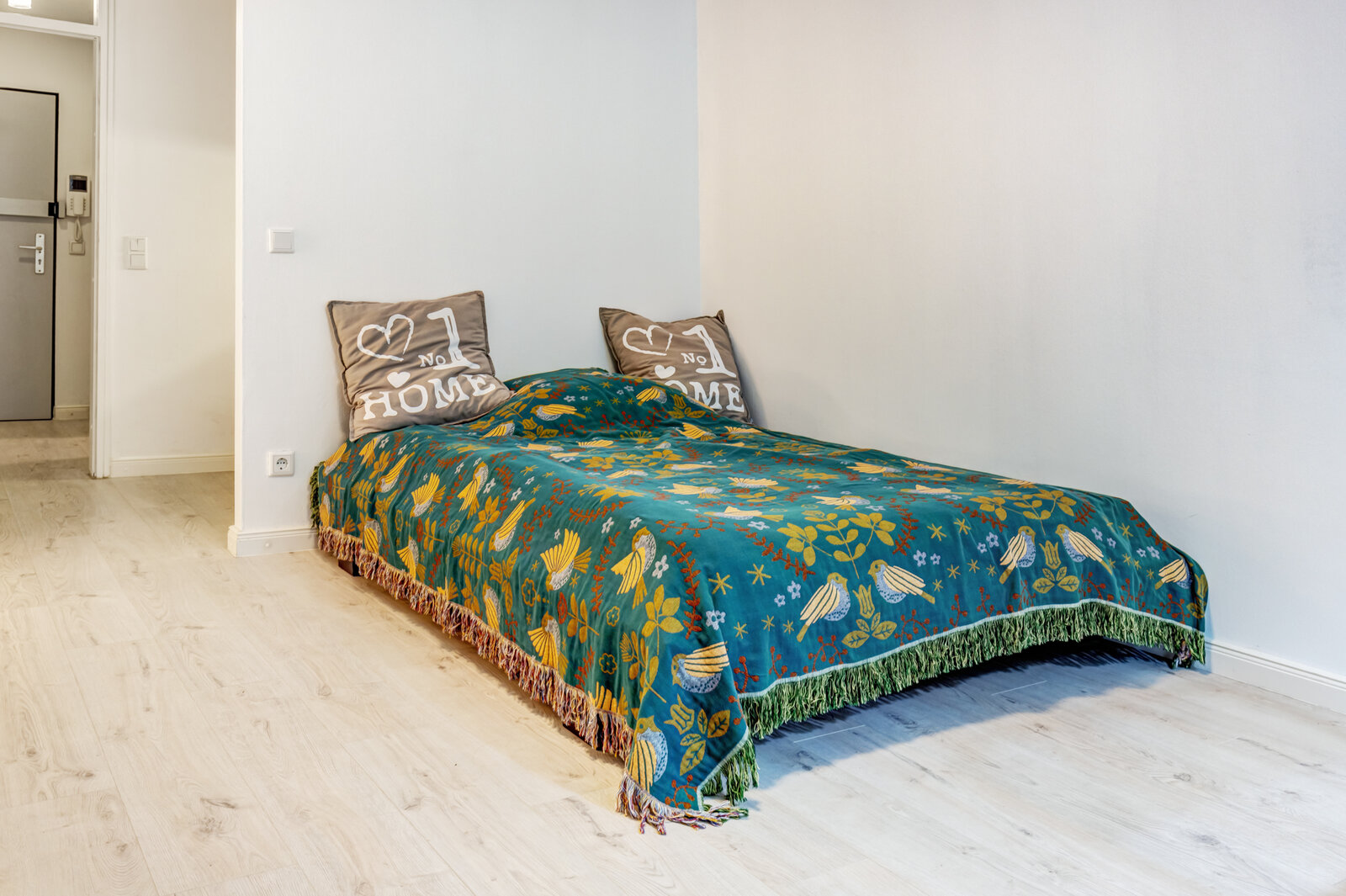 Furnished 1-Room Apartment in a Prime Residential Location - Foto 2