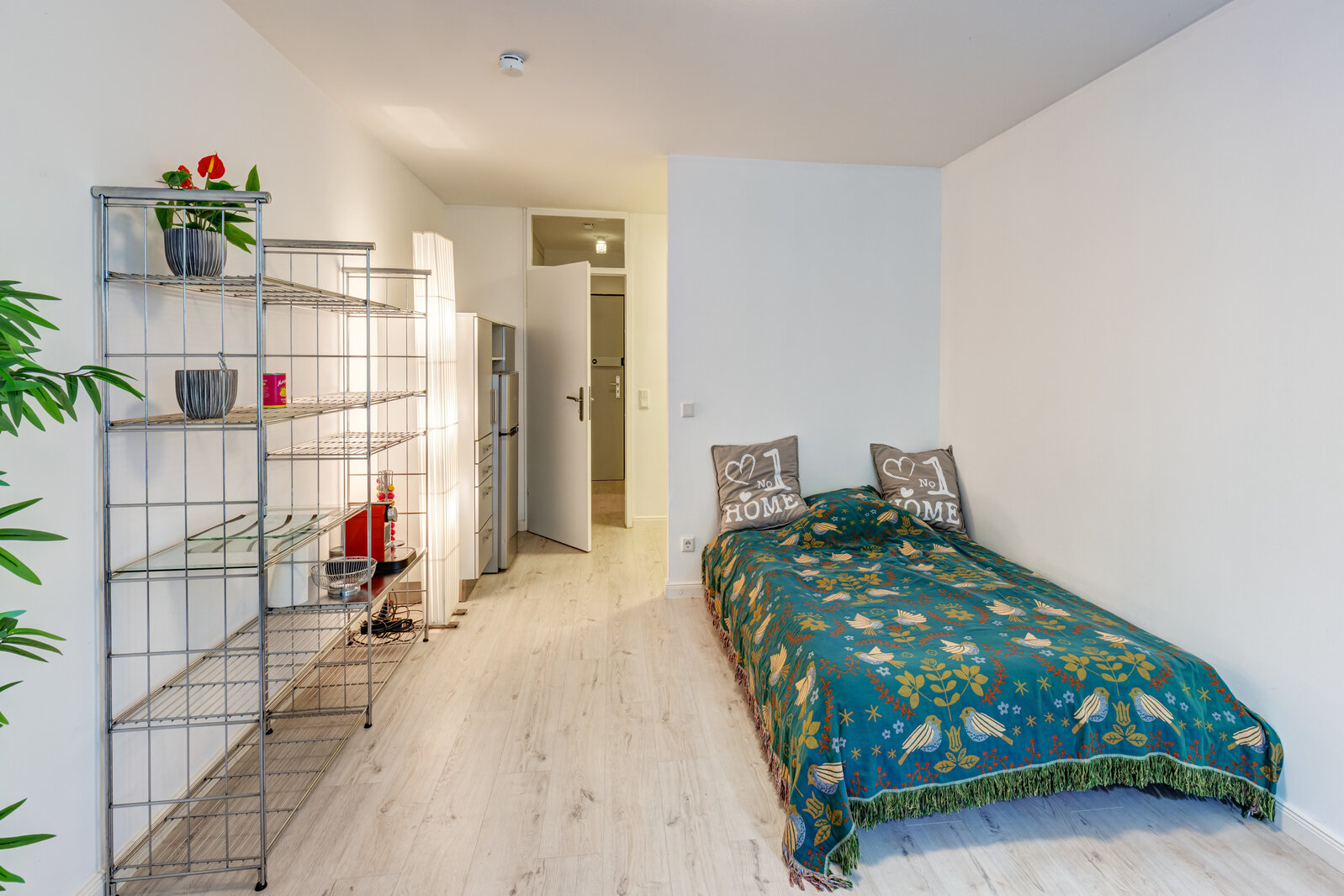 Furnished 1-Room Apartment in a Prime Residential Location - Foto 1