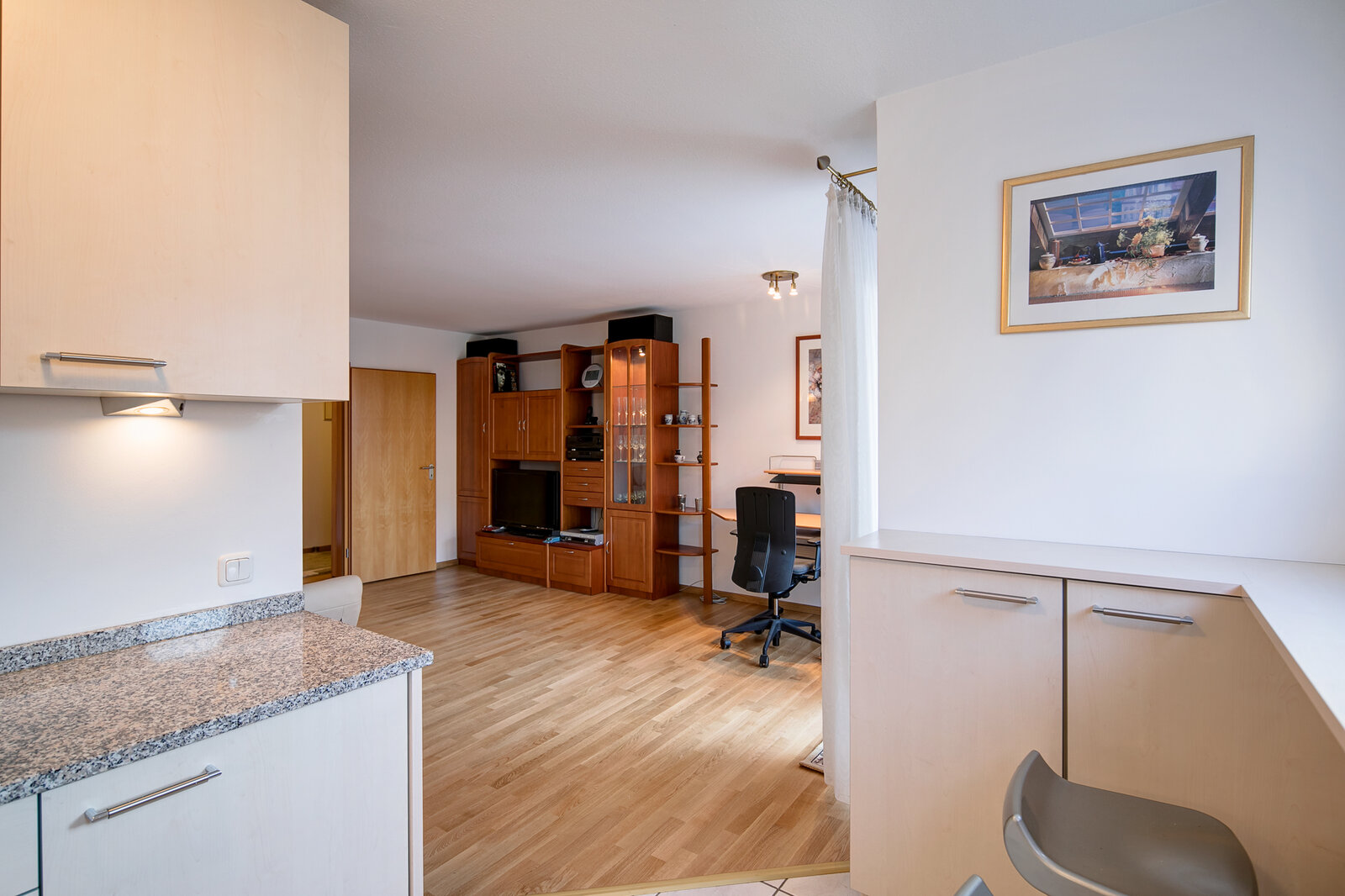 In bester Wohnlage des Glockenbachviertel: Gepflegte 2-Zimmer-Wohnung im Rückgebäude mit Balkon - Foto 1