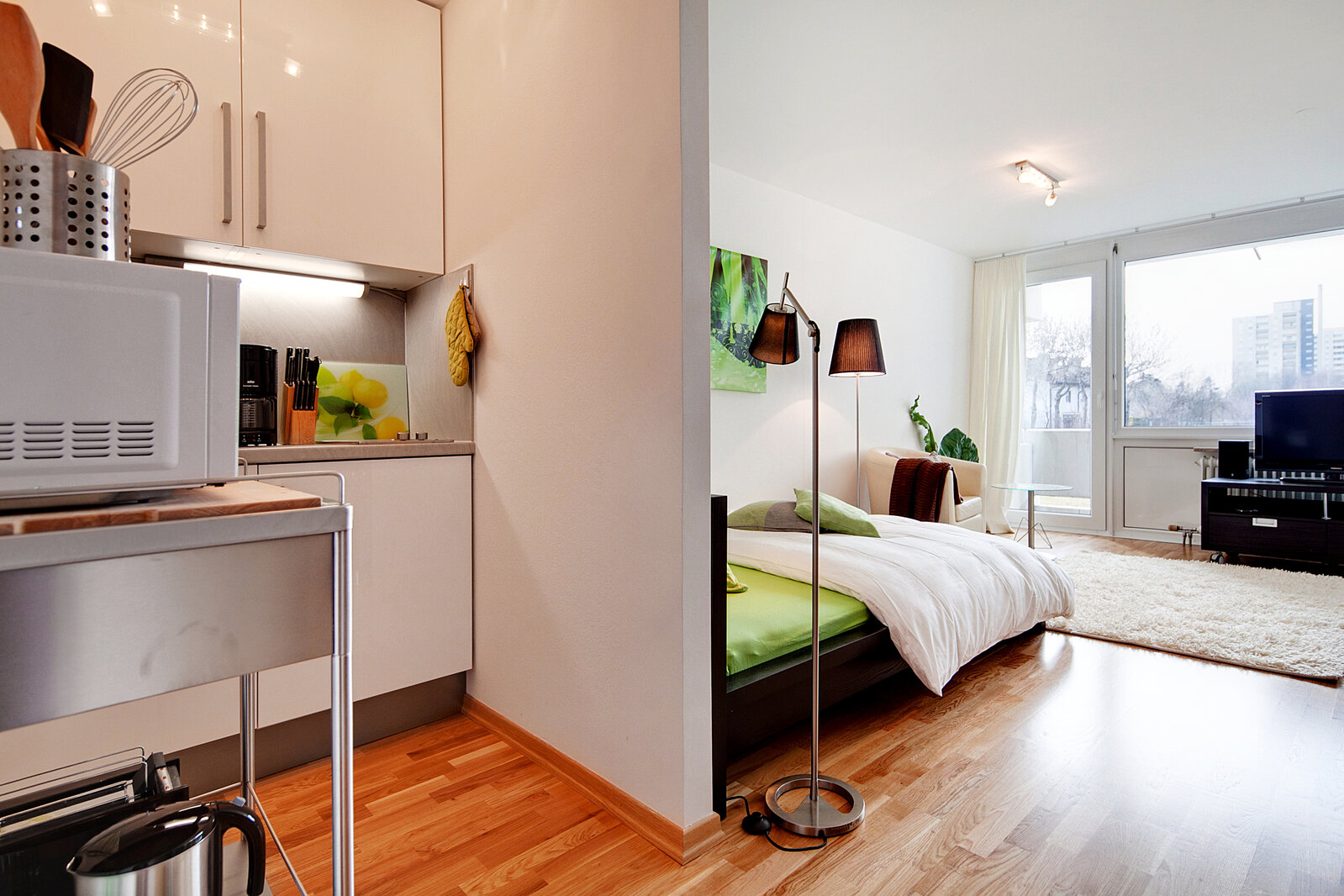 Near BMW: quiet 1-room rental apartment - Photo 4