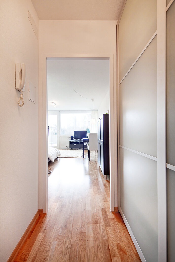 Near BMW: quiet 1-room rental apartment - Photo 3