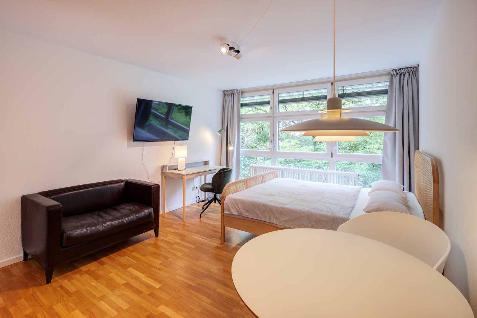 Nicely furnished studio in Schwabing-West - Photo 1