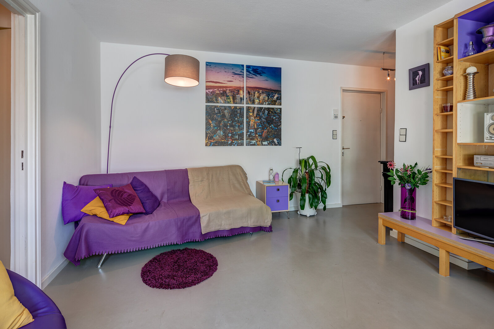 Modern 2-room penthouse apartment with balcony - Photo 2