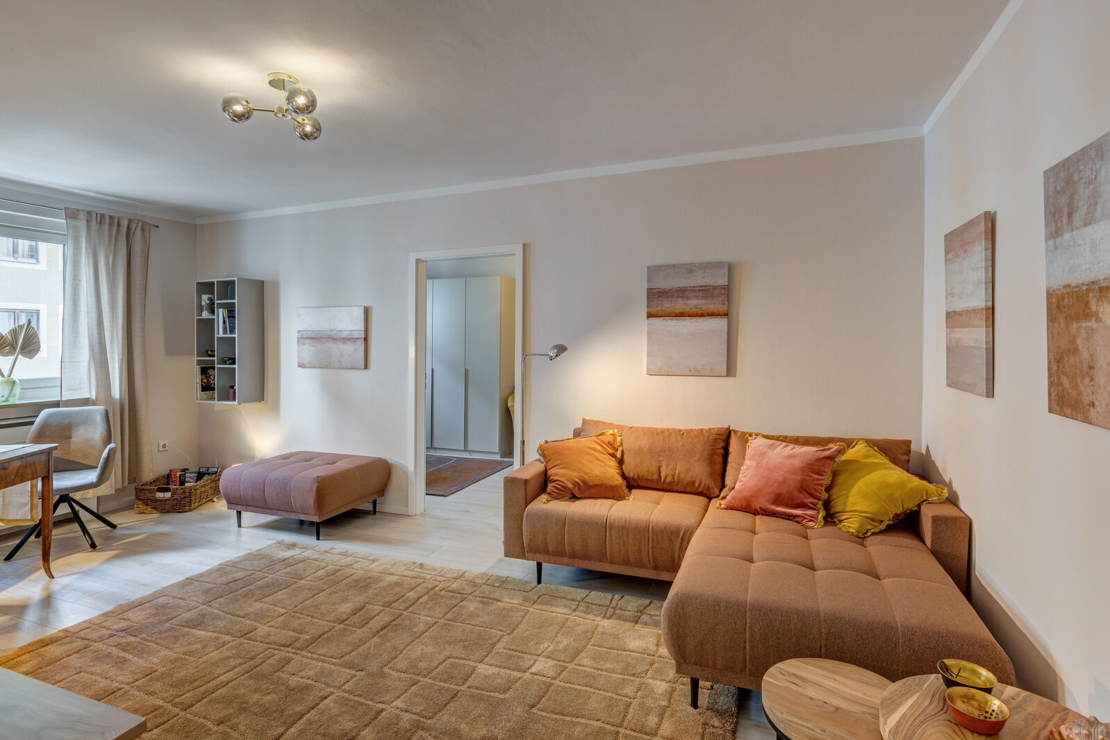 Temporary living in a prime location: Hohenzollernstrasse - Photo 3