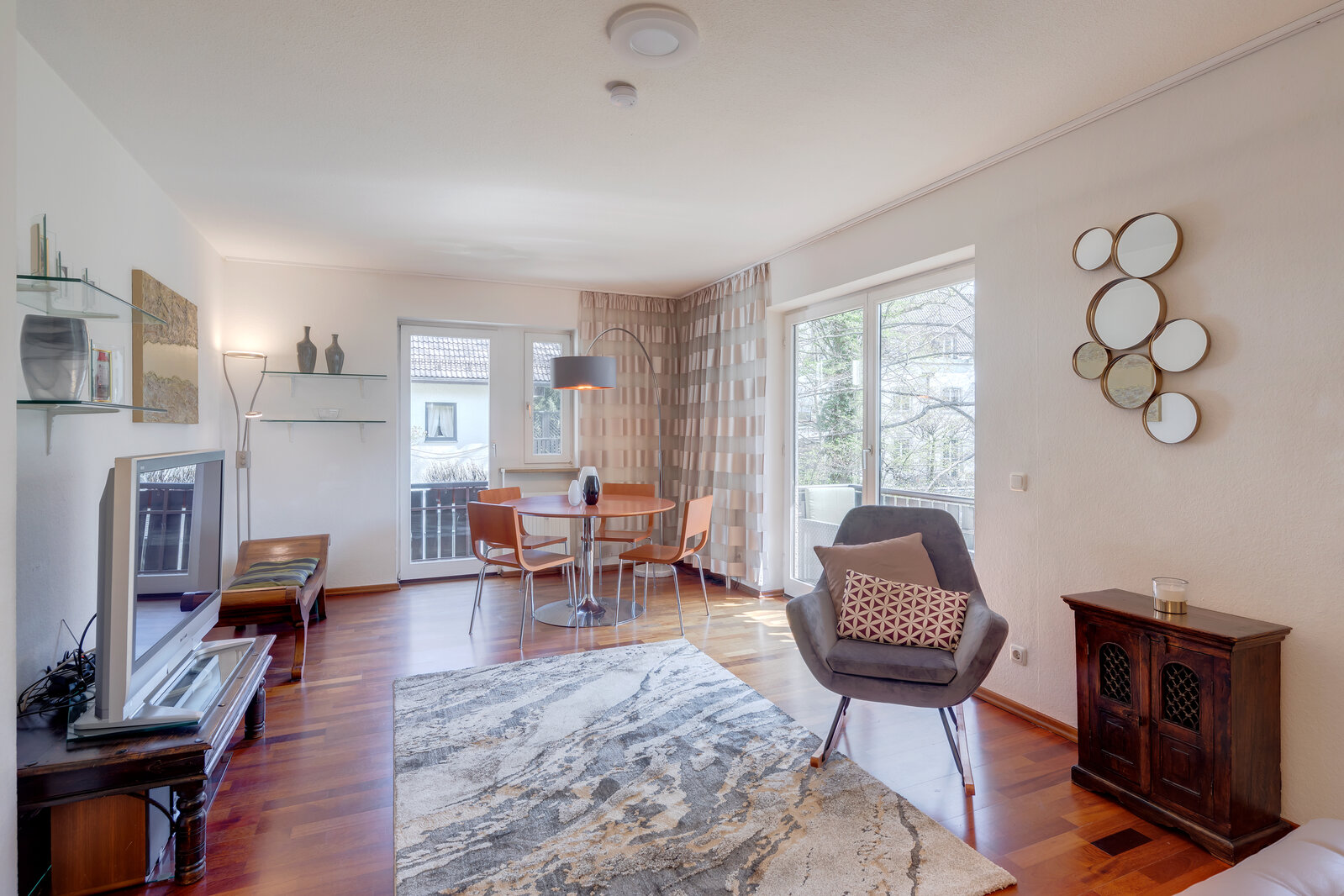 Furnished 3-room maisonette with three balconies - Photo 1