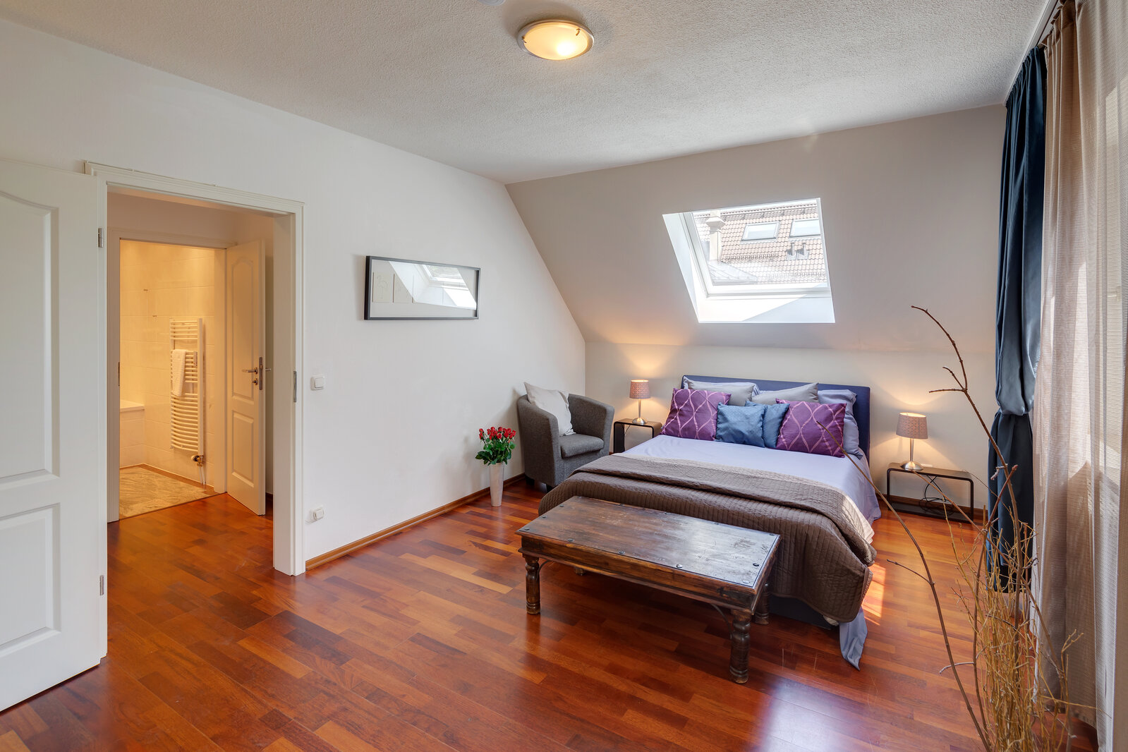Furnished 3-room maisonette with three balconies - Photo 3