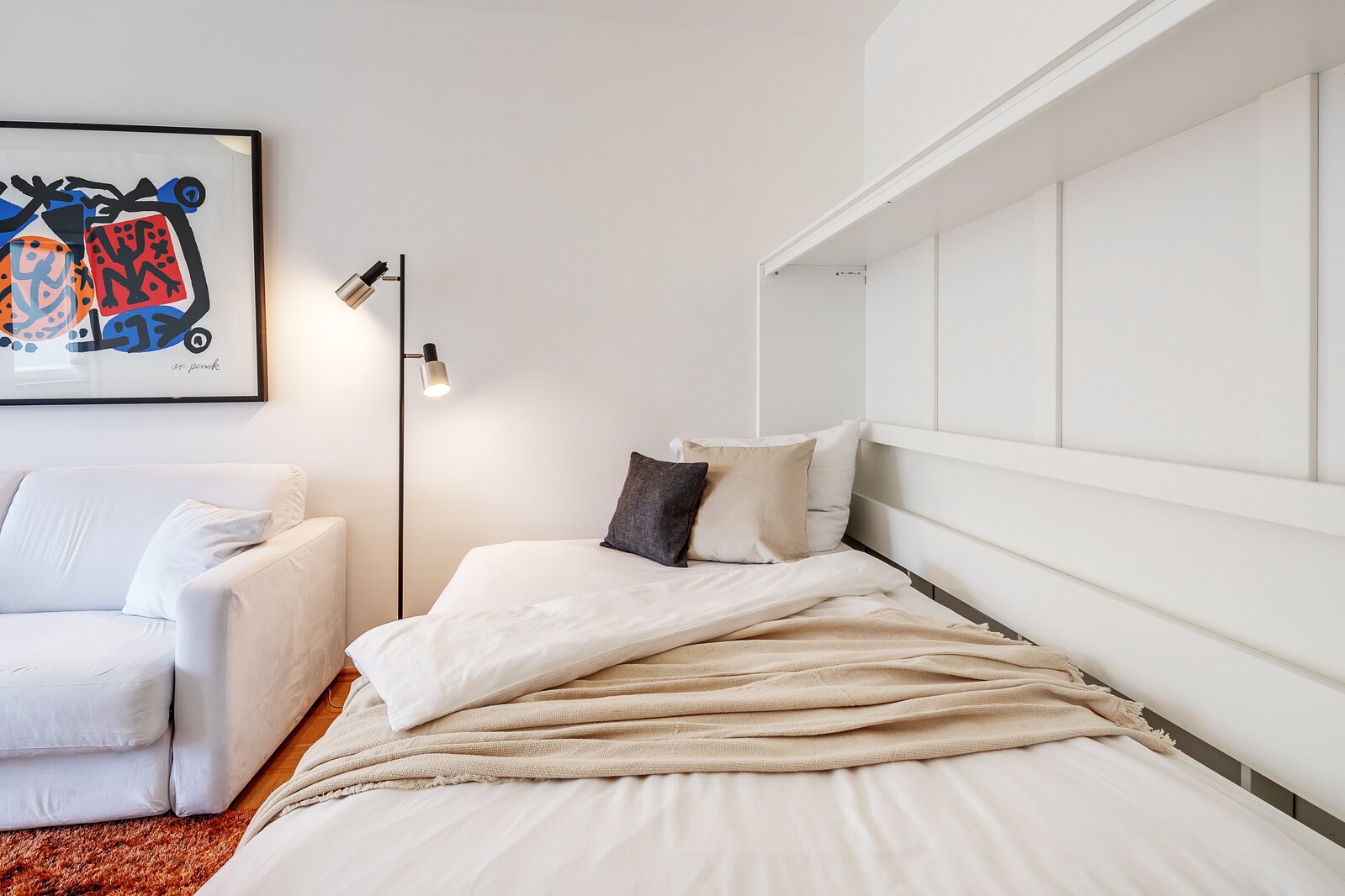 Near Rotkreuzplatz: apartment with balcony - Photo 5