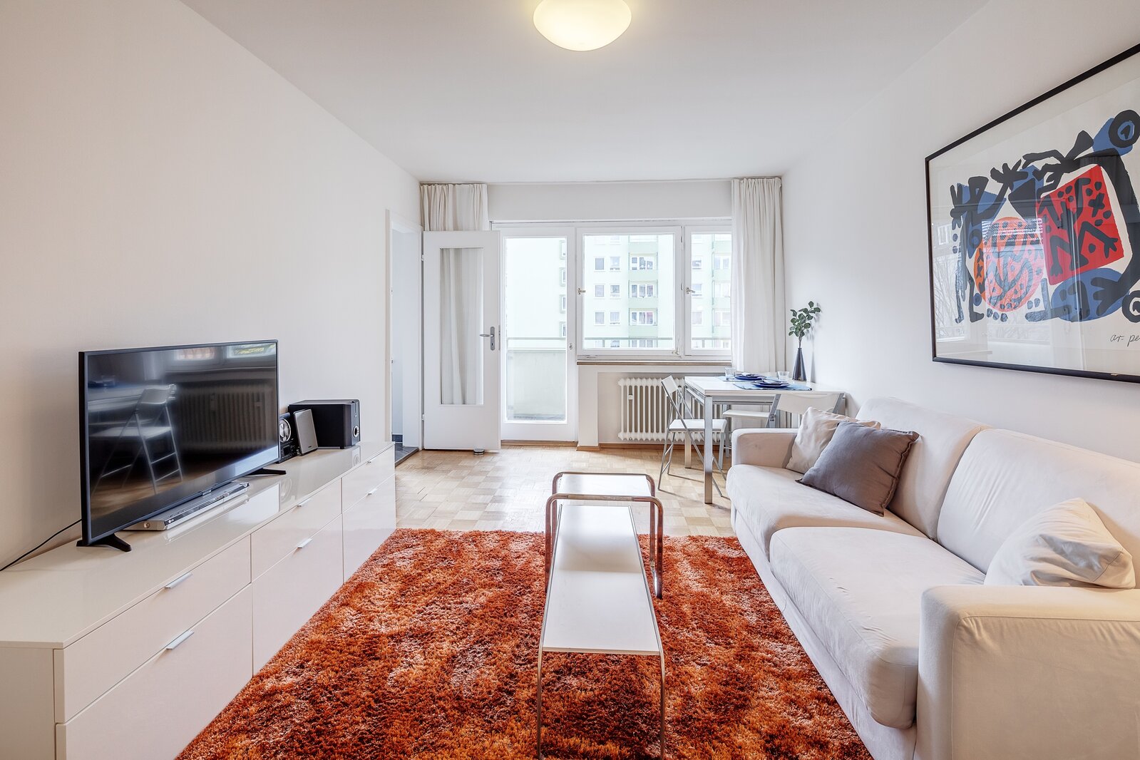 Near Rotkreuzplatz: apartment with balcony - Photo 3