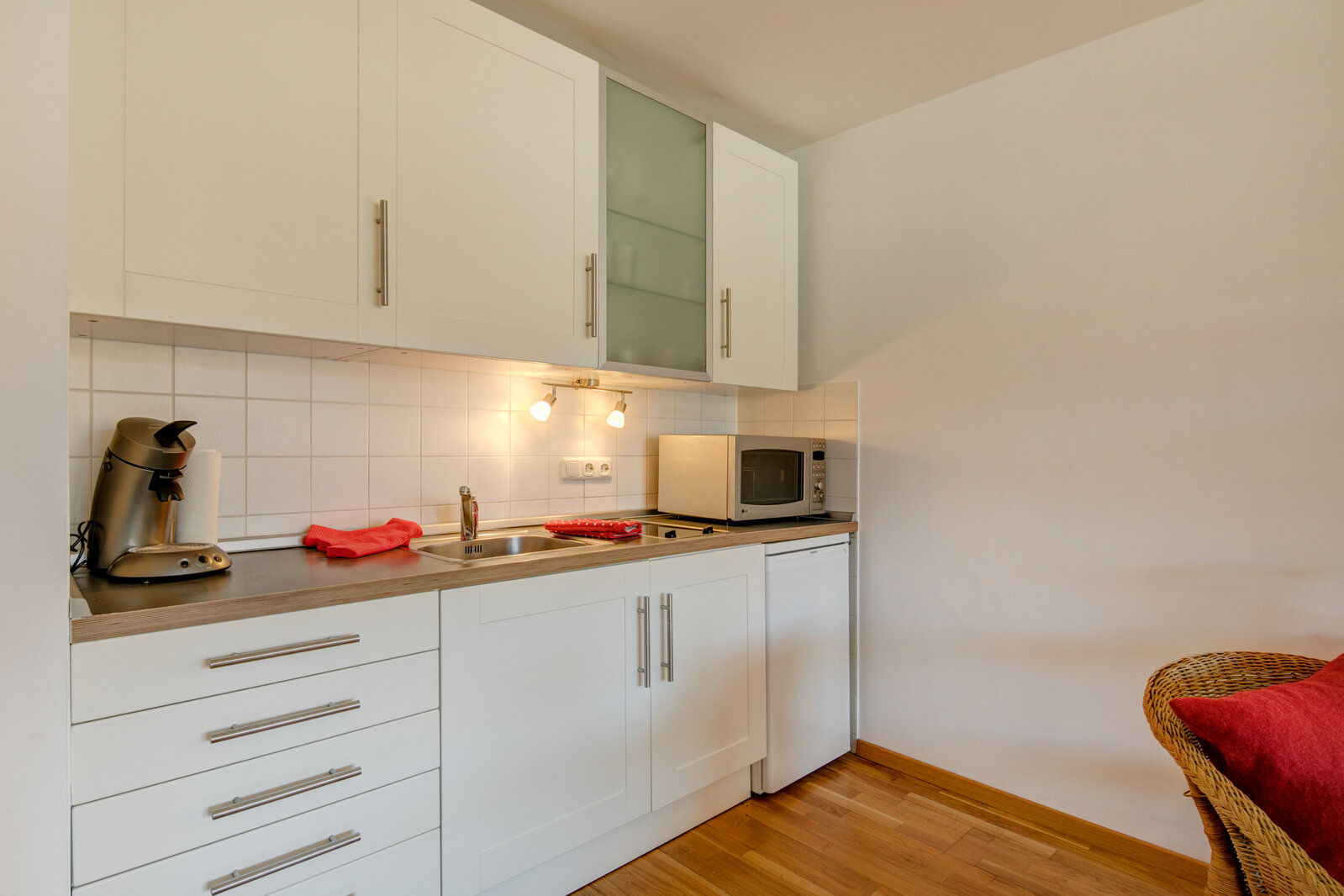 Bright and nicely furnished with west-facing balcony - Foto 5