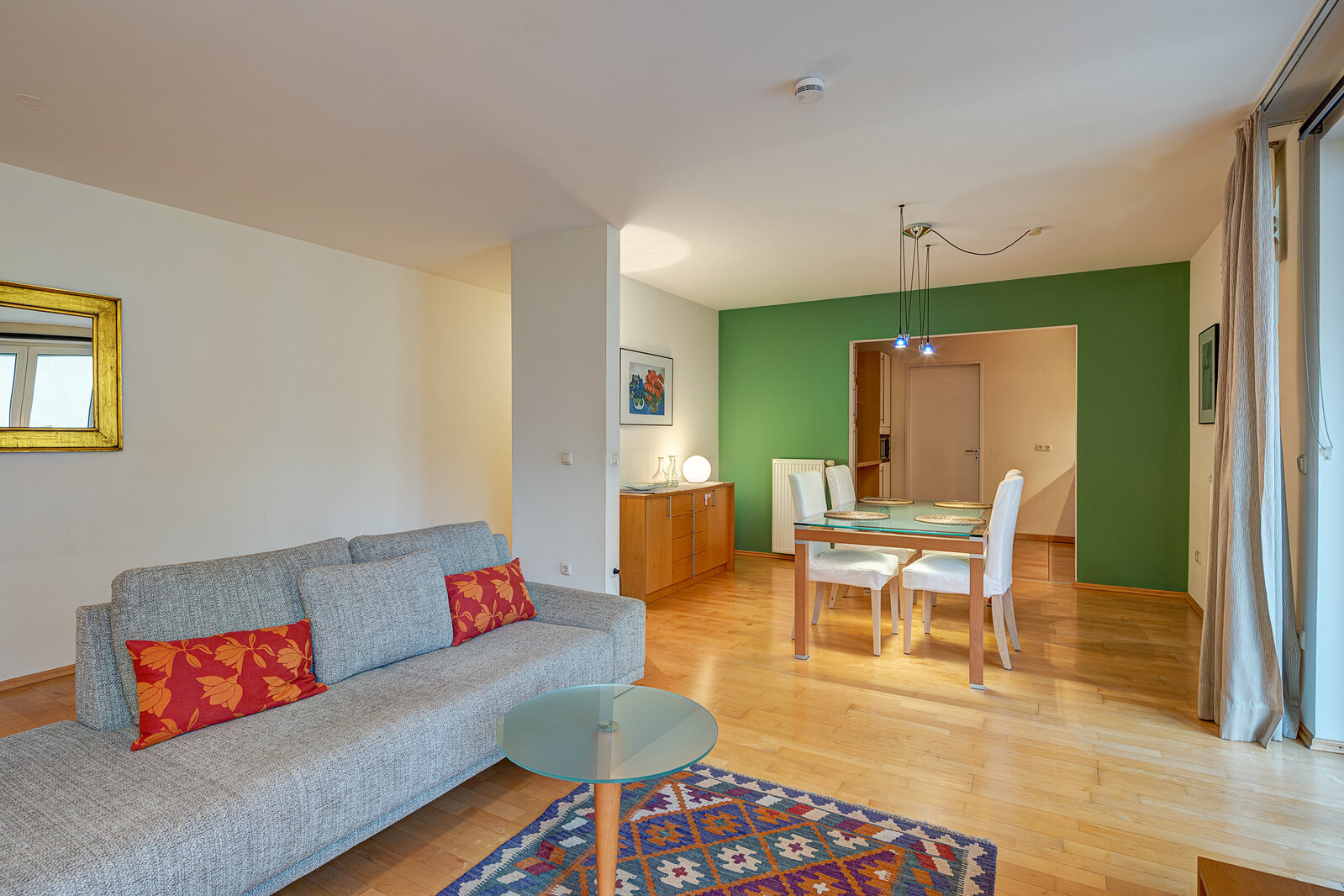Bright apartment in great location near Königsplatz - Photo 2