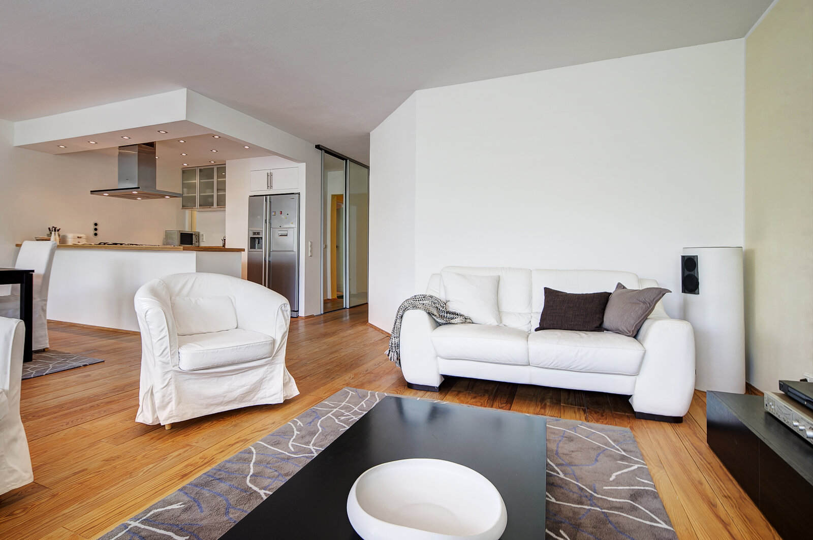 Olympiadorf: spacious apartment with terrace - Photo 3
