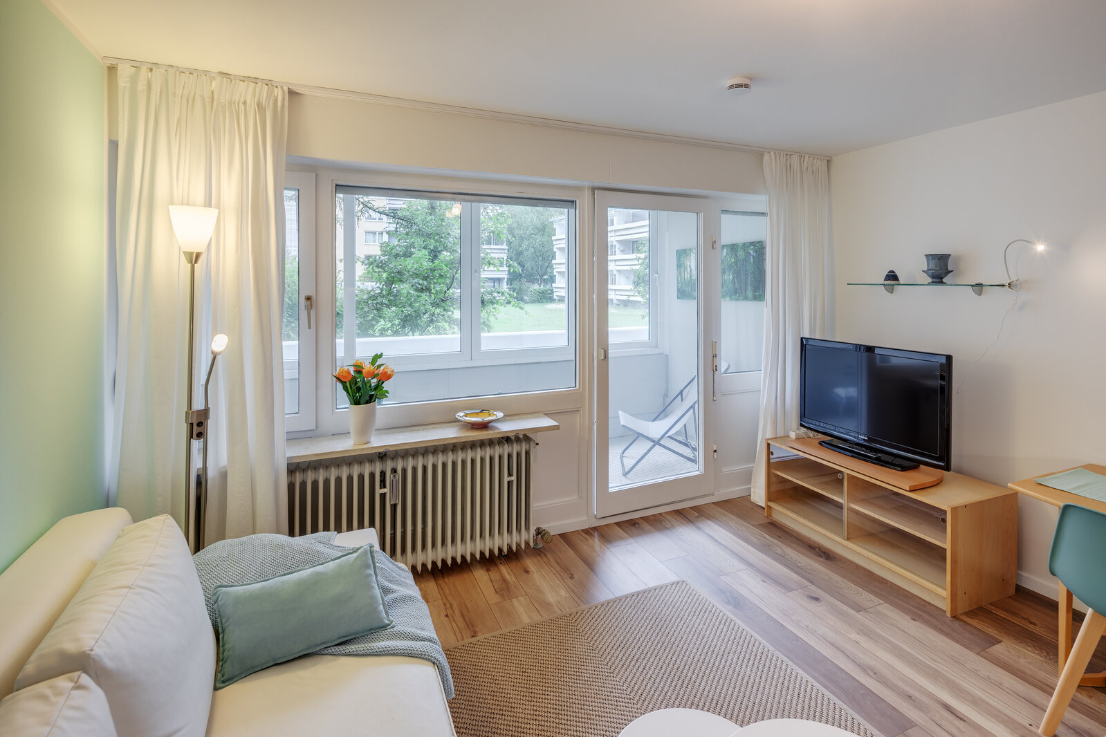 Charming 1-room apartment with large loggia - Foto 1