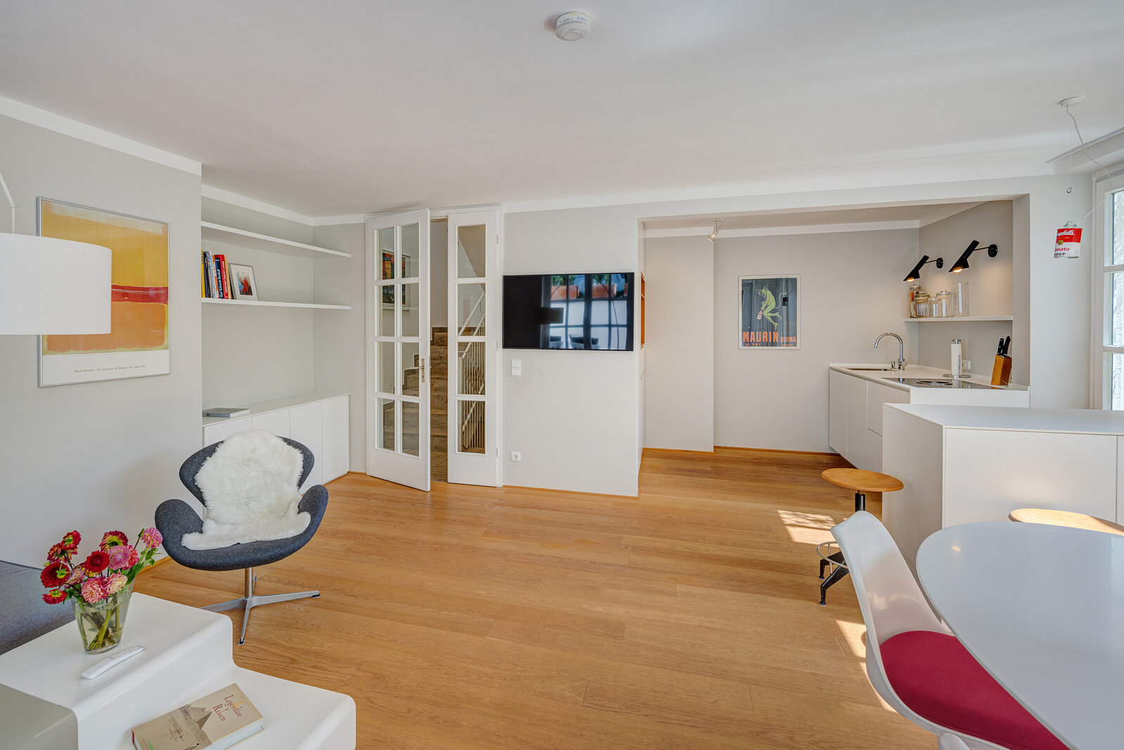 Beautiful townhouse located in a quiet inner courtyard - Photo 2