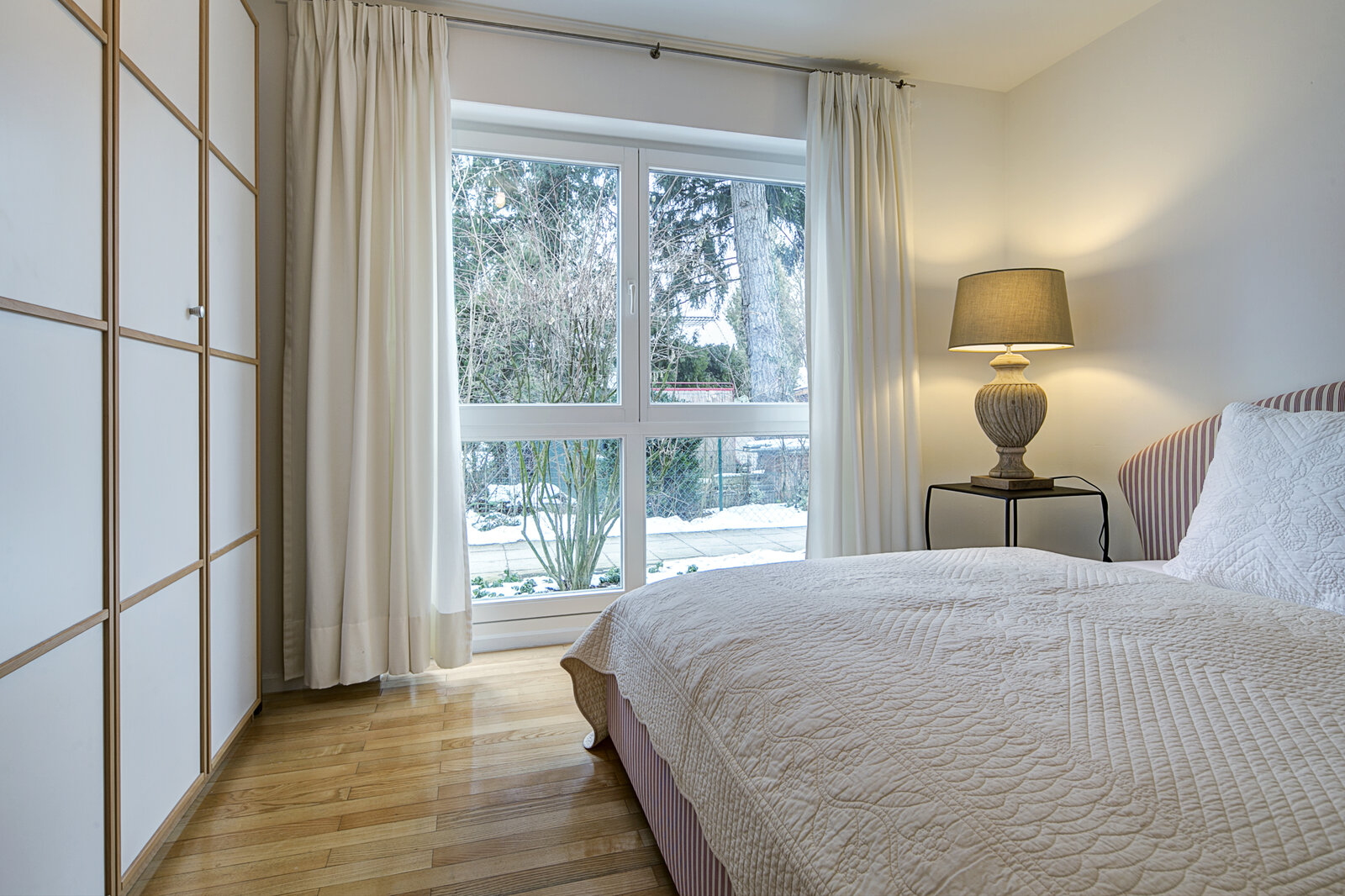 Elegant 2-room apartment with south-facing terrace - Foto 4