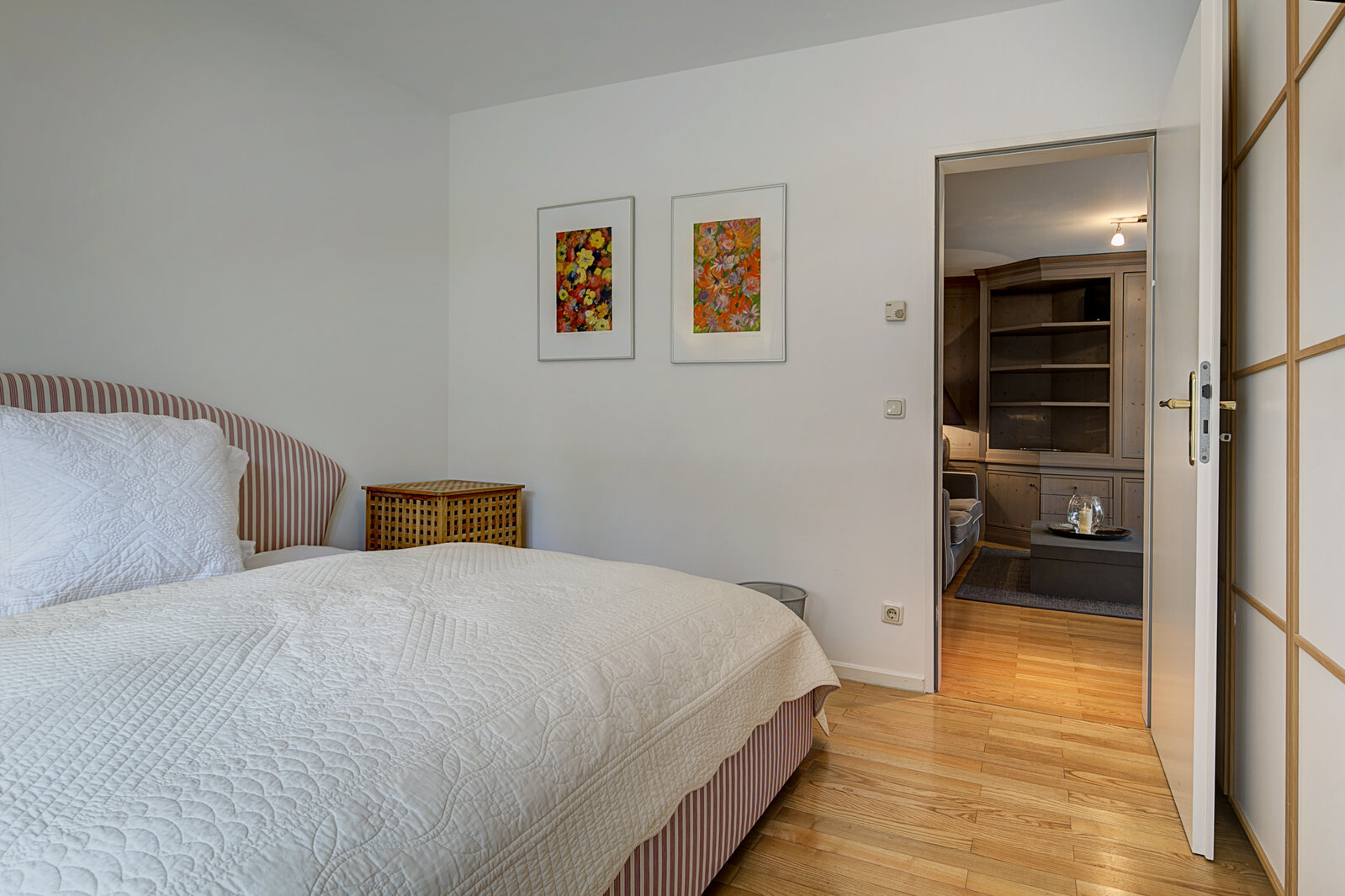 Elegant 2-room apartment with south-facing terrace - Foto 3