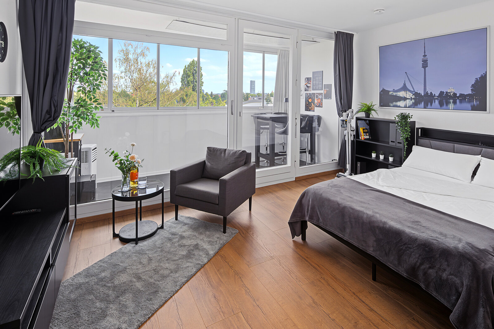 Bright furnished apartment for rent - Photo 3