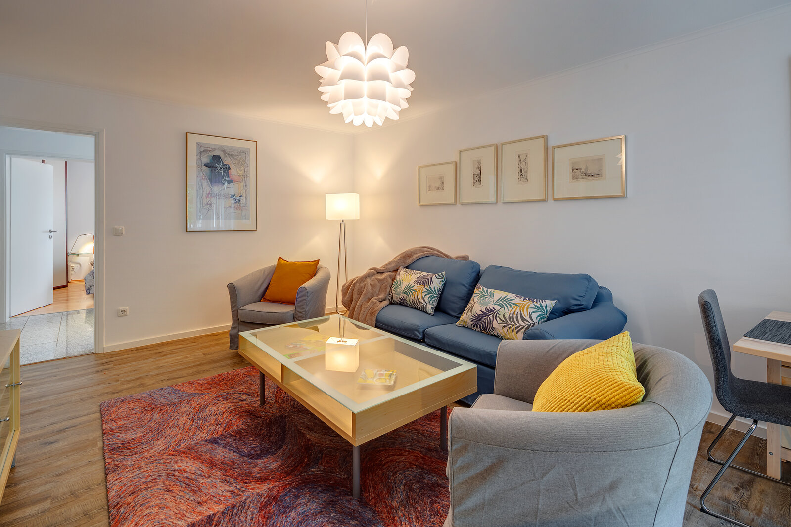 Furnished 2-room apartment near Luitpoldpark for rent - Photo 3