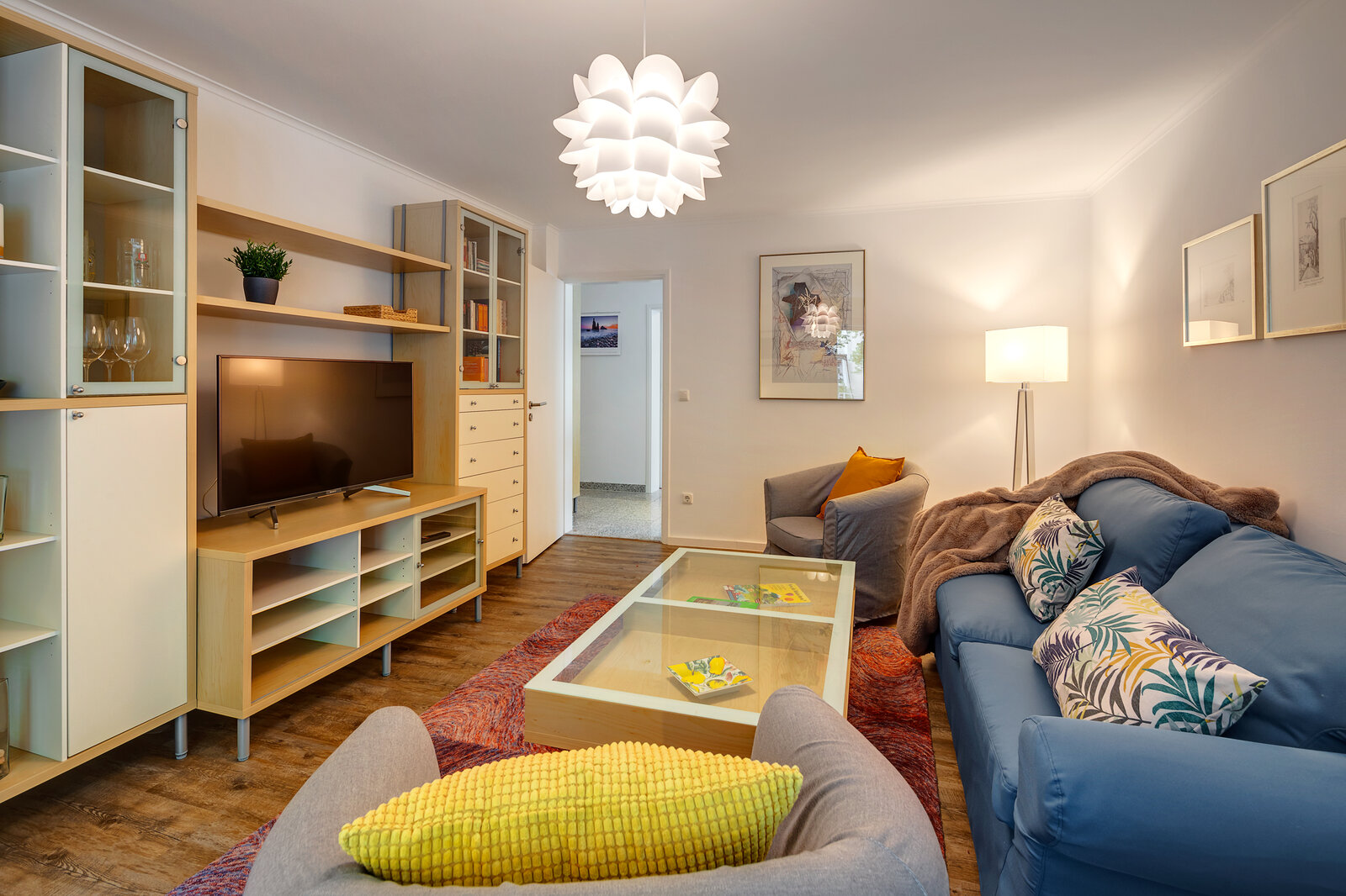 Furnished 2-room apartment near Luitpoldpark for rent - Photo 4