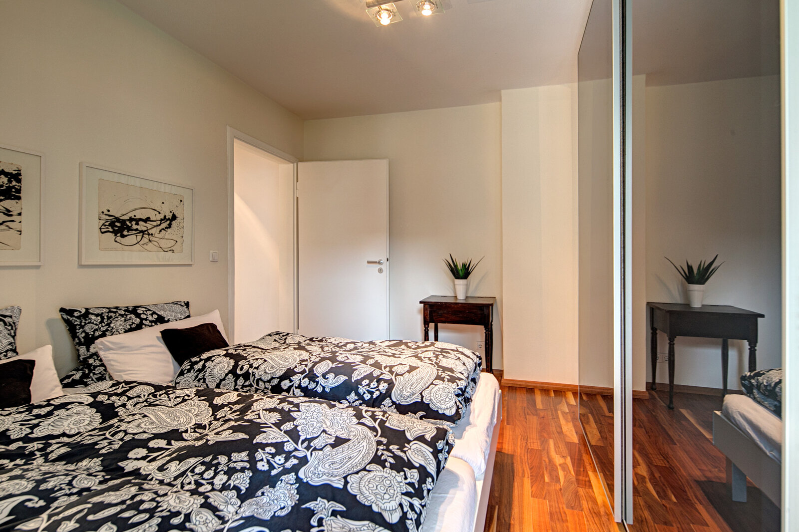 Near Goetheplatz: Elegant 2-room apartment - Foto 5