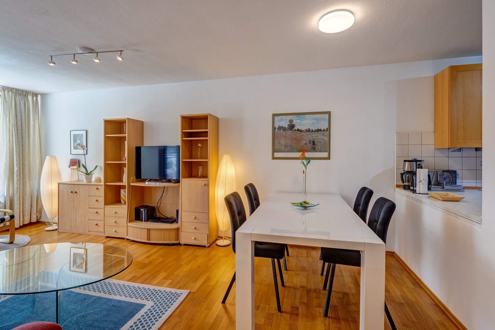 Bright and spacious 2-room apartment for rent - Foto 4