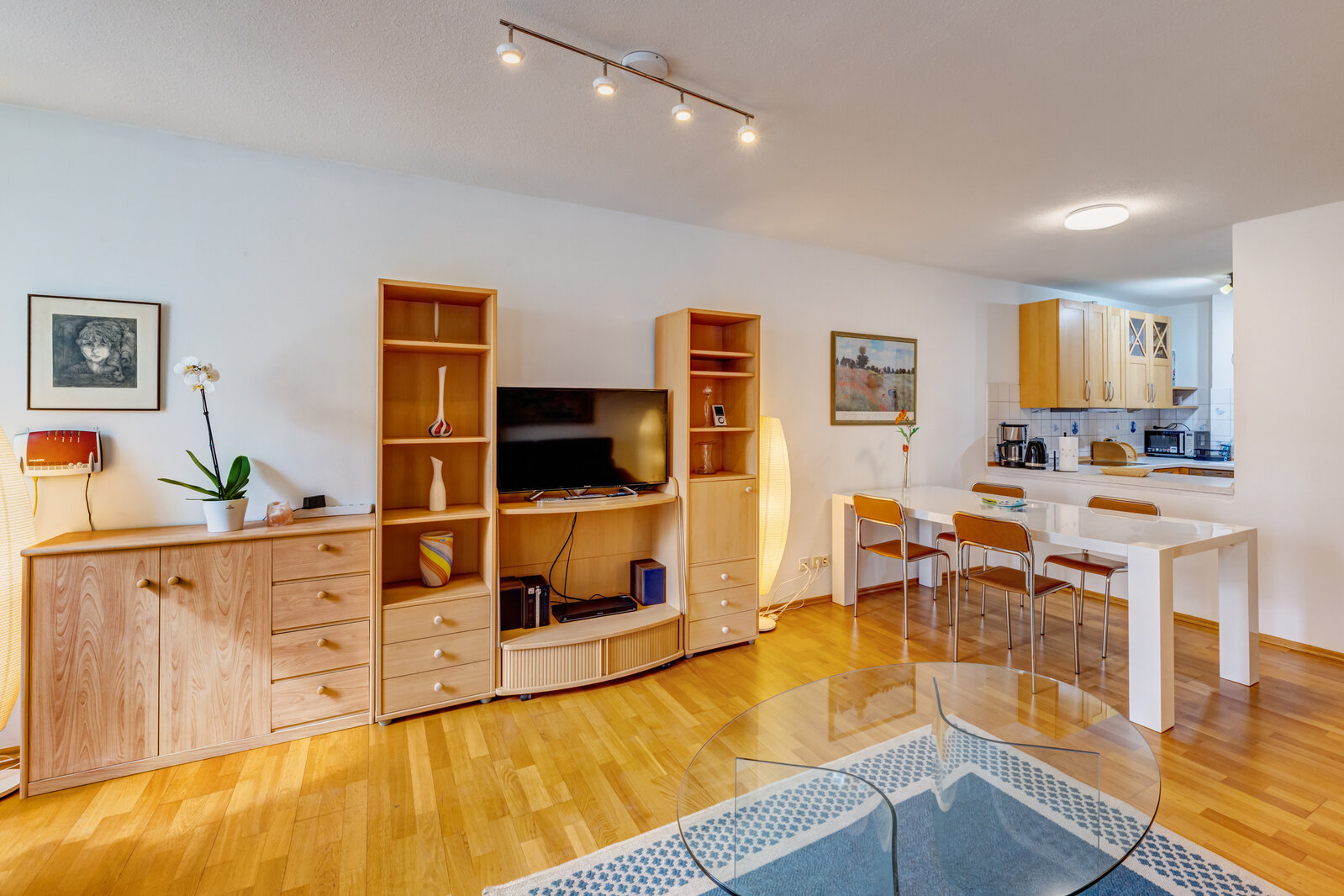 Schöne helle, geräumige 2-Zimmer-Wohnung - Photo 4