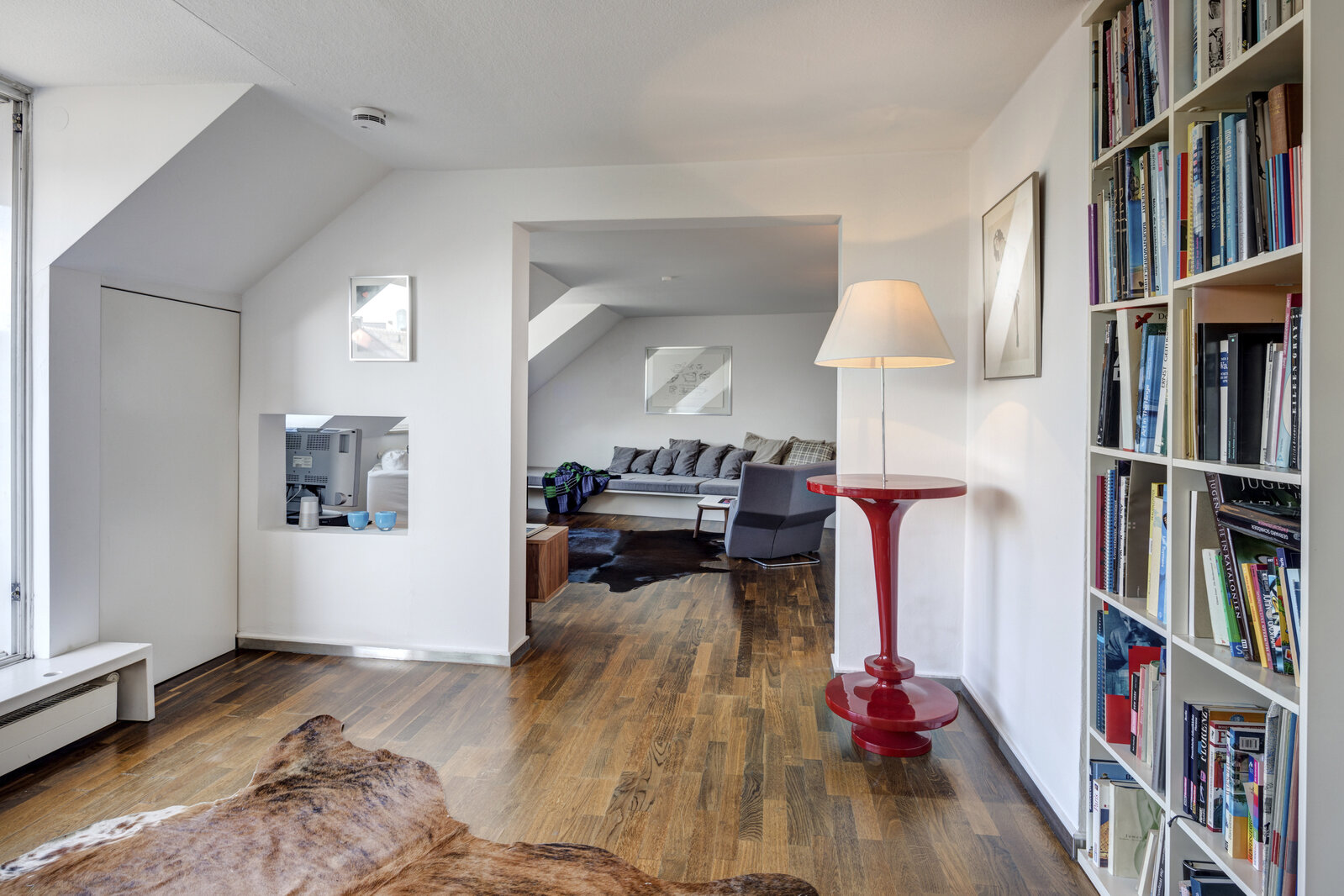 Furnished roof-terrace apartment in great area for rent - Photo 2