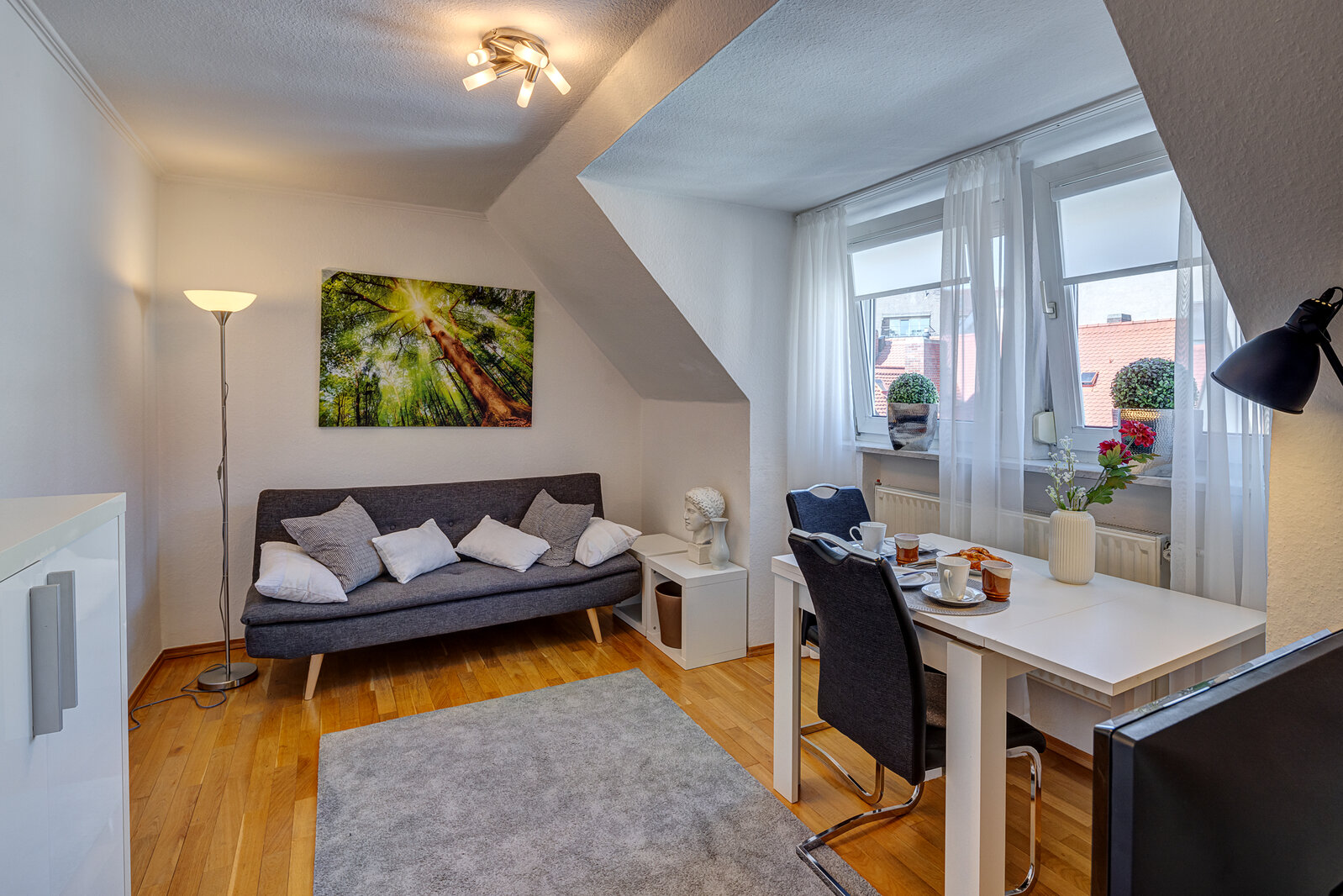 Living in the center of historic Munich - Photo 1