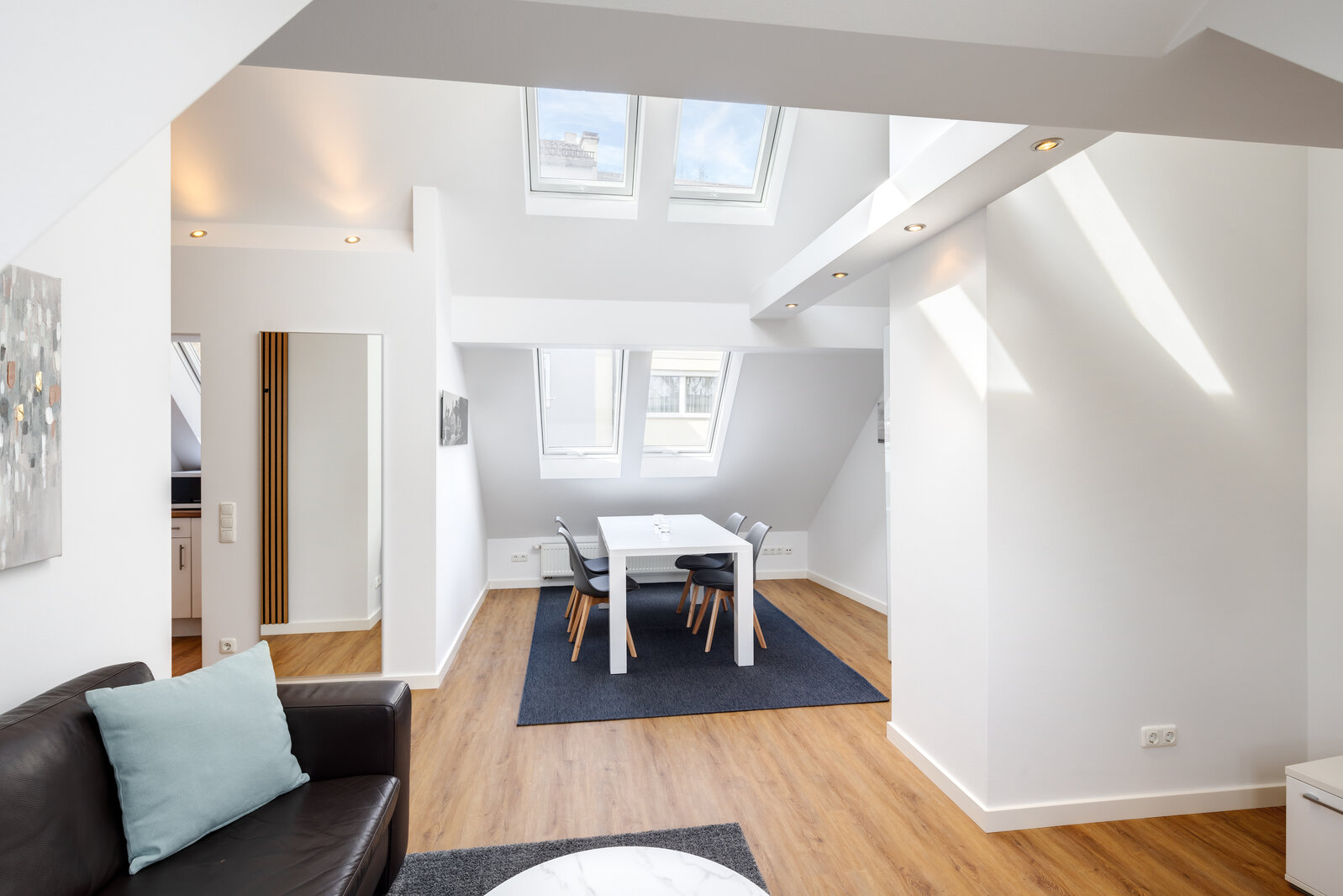 Perfect location in the heart of Schwabing - Photo 4