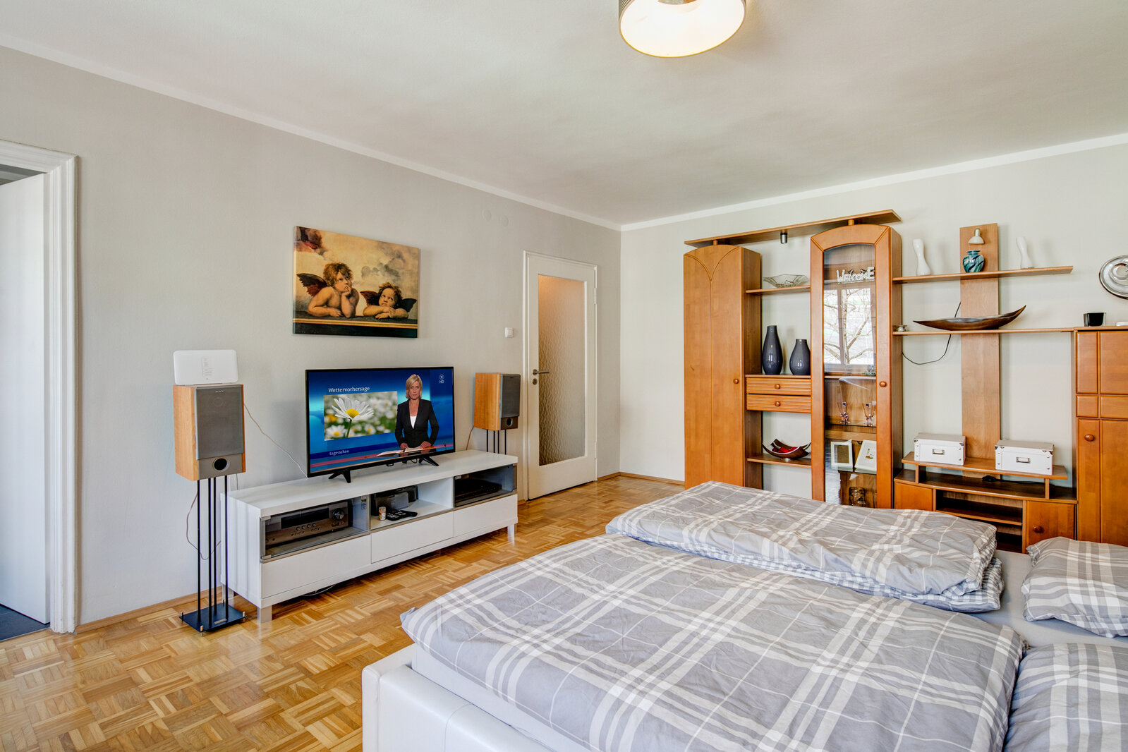 Bright and fully furnished apartment for rent - Photo 4