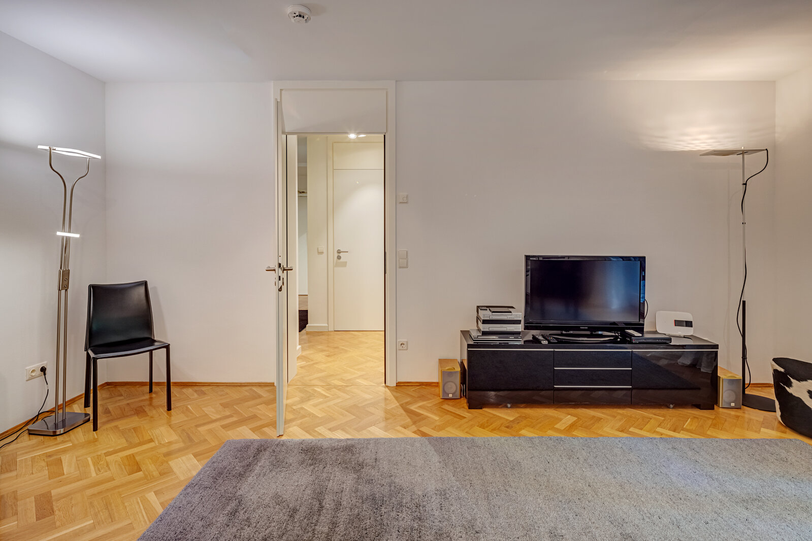 Near Prinzregentenplatz: modern design - Photo 4