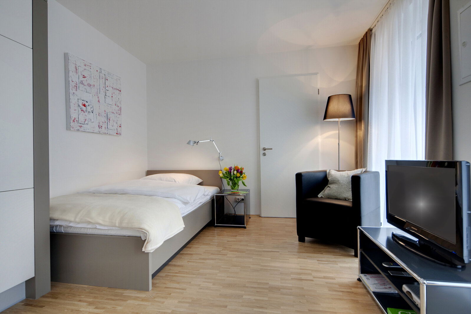 Very beautiful apartment with optional internet and parking - Photo 2