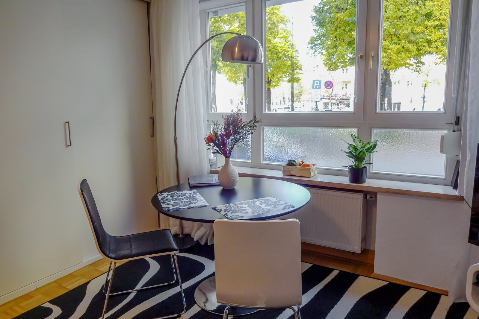Beautiful apartment in prime location in Schwabing - Photo 3